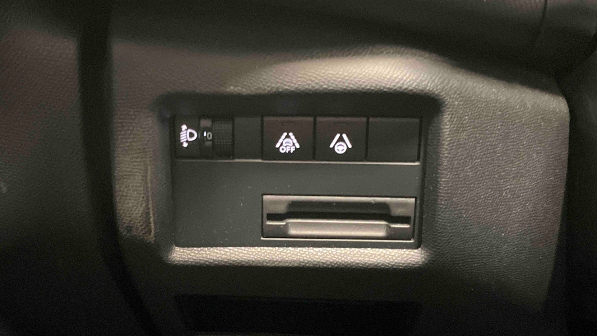 Photo 24 du véhicule CITROEN C5 AIRCROSS