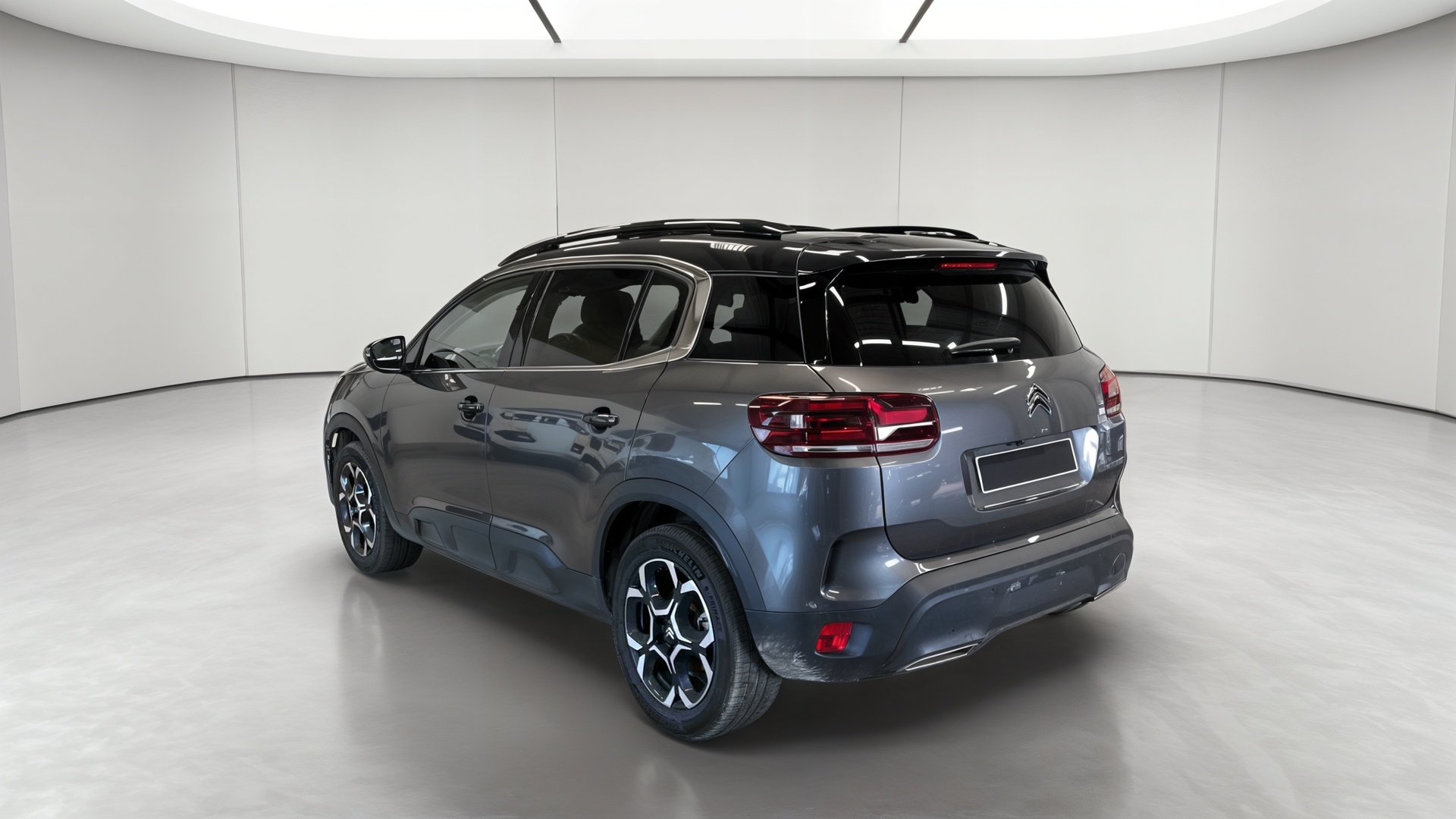 Photo 4 du véhicule CITROEN C5 AIRCROSS