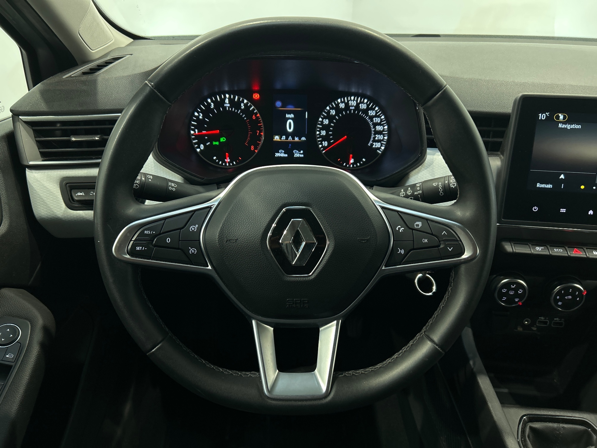 Photo 11 du véhicule RENAULT CLIO V