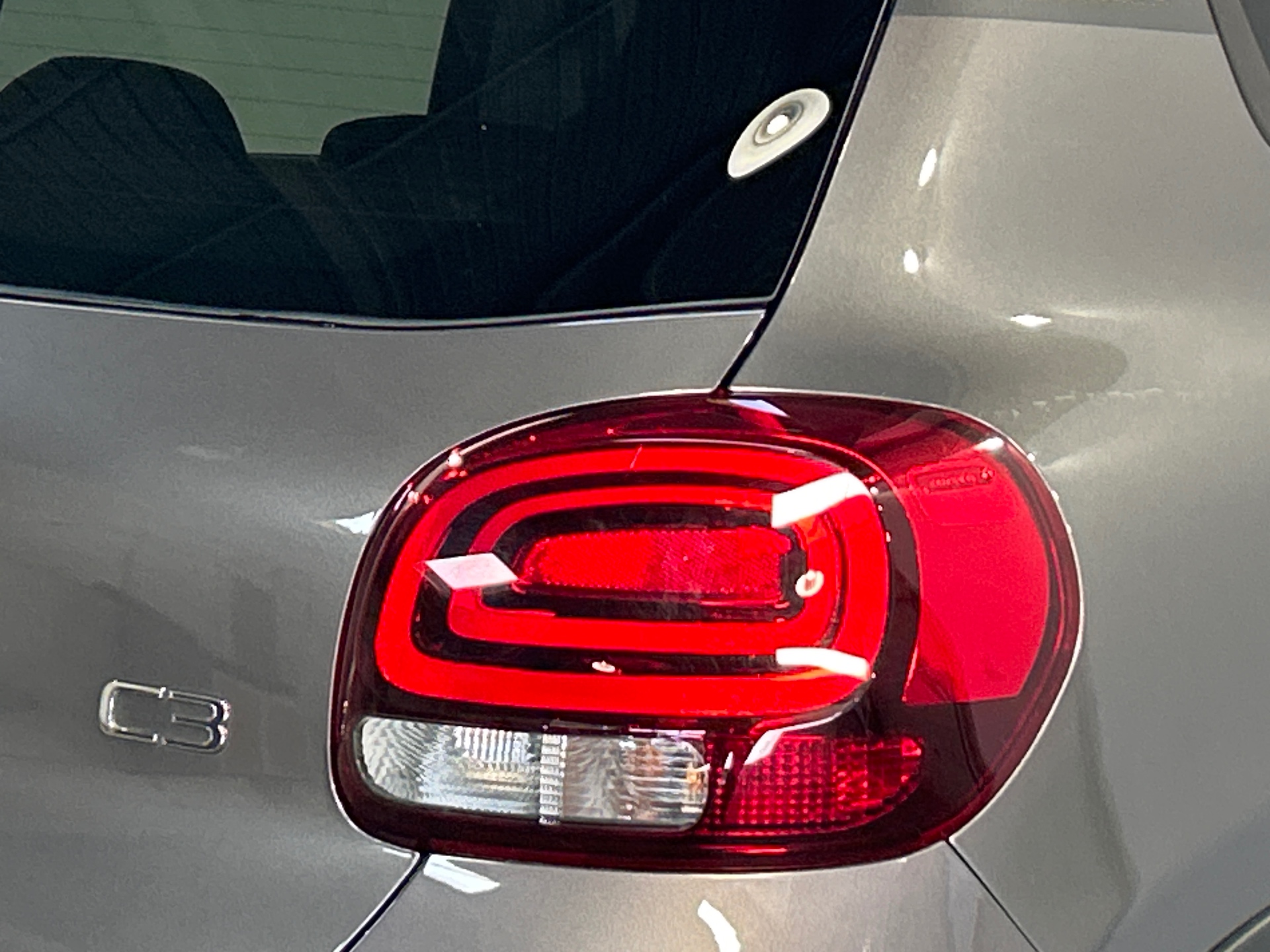 Photo 8 du véhicule CITROEN C3