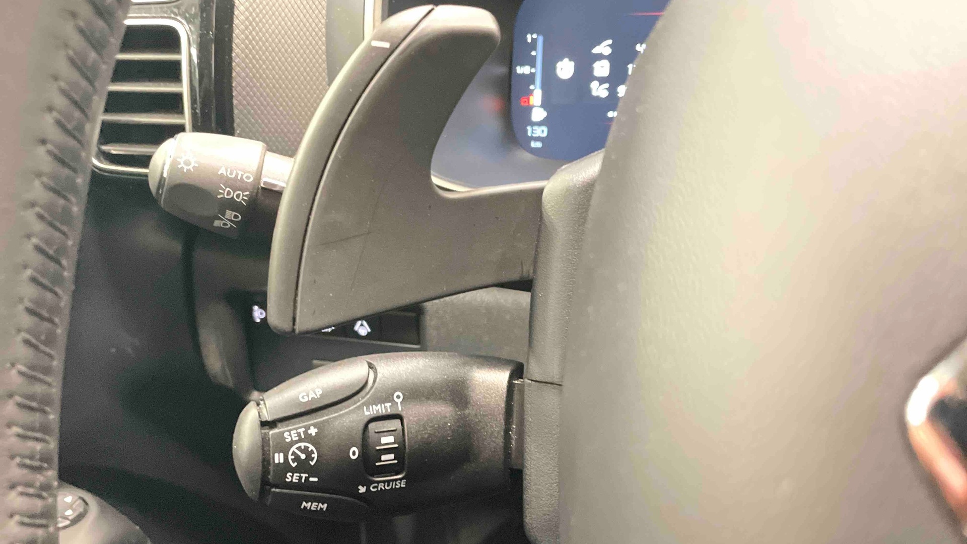 Photo 23 du véhicule CITROEN C5 AIRCROSS