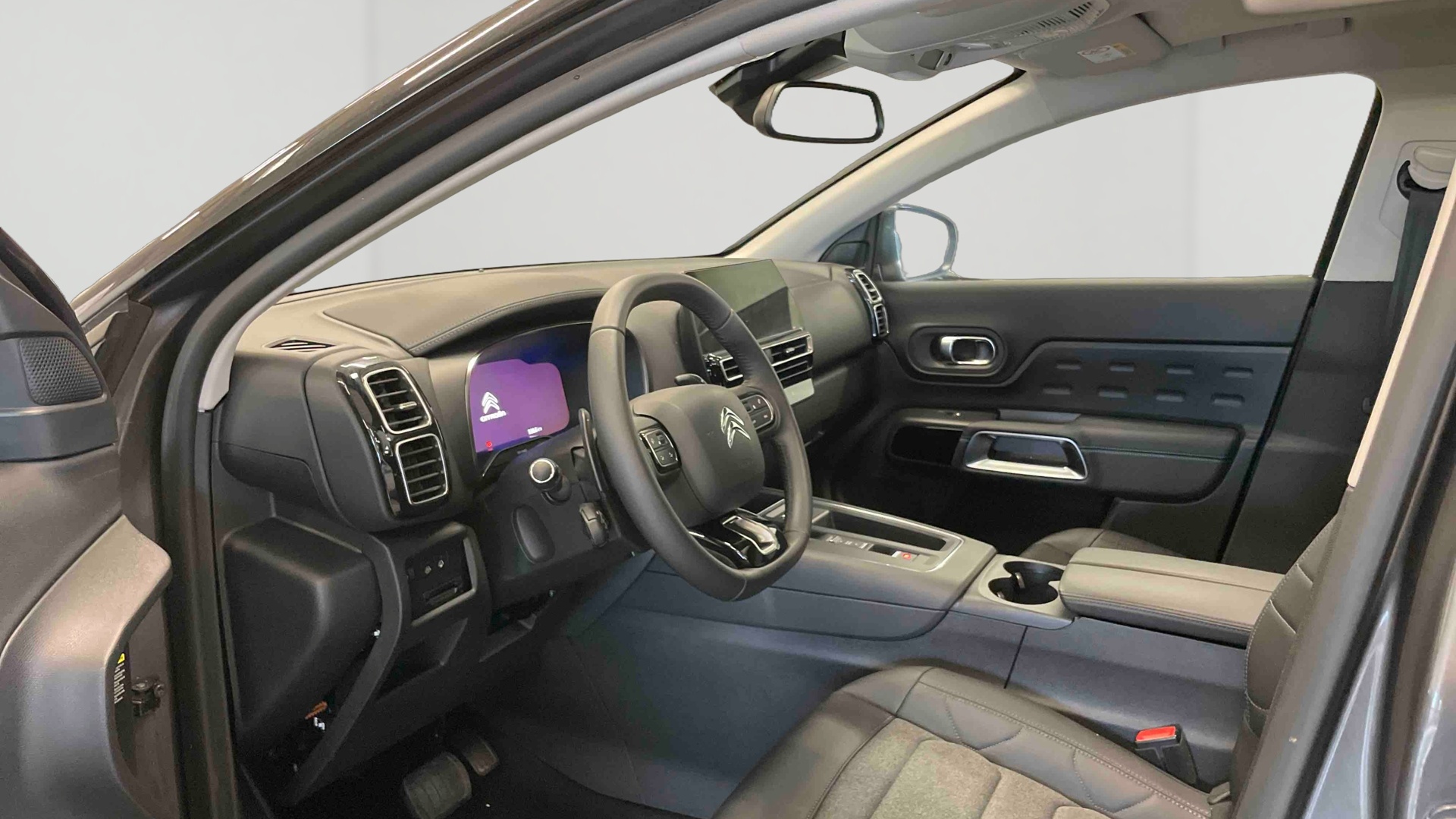 Photo 10 du véhicule CITROEN C5 AIRCROSS