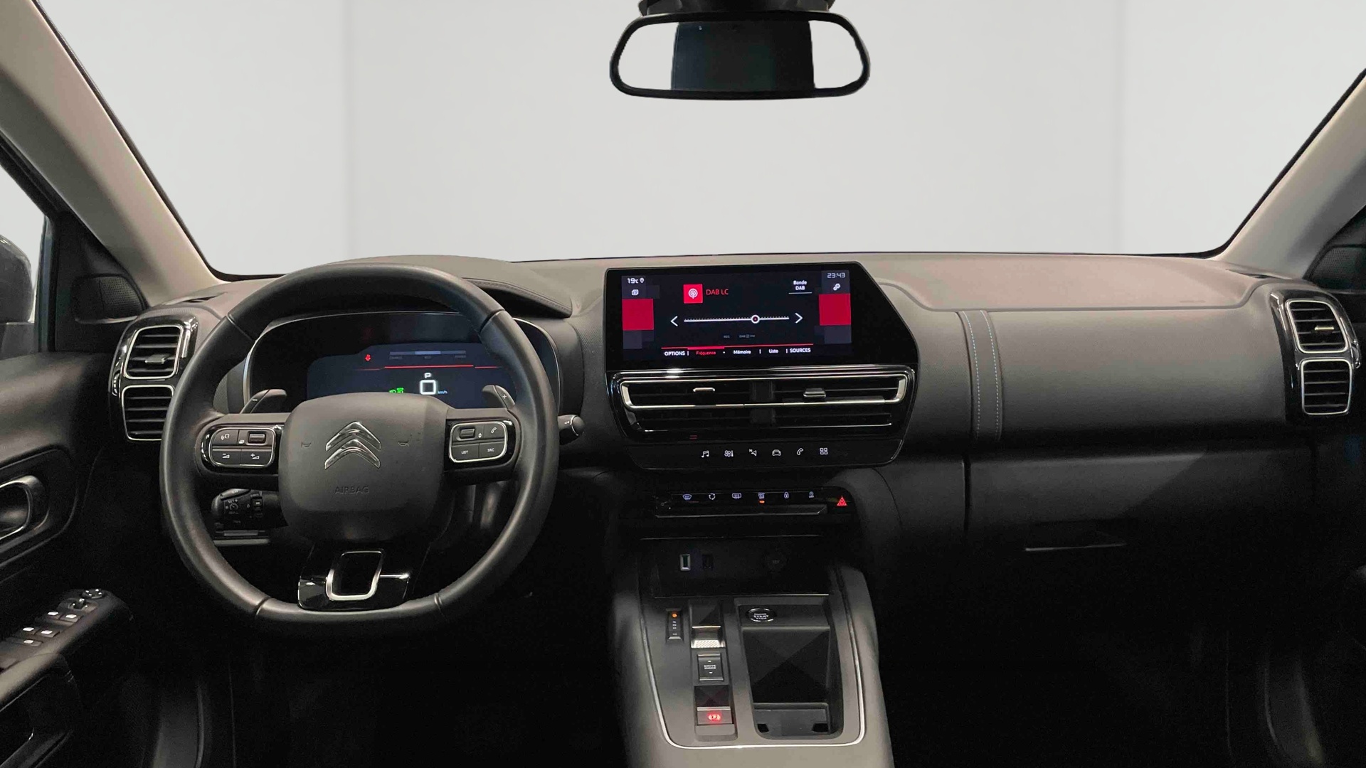 Photo 9 du véhicule CITROEN C5 AIRCROSS