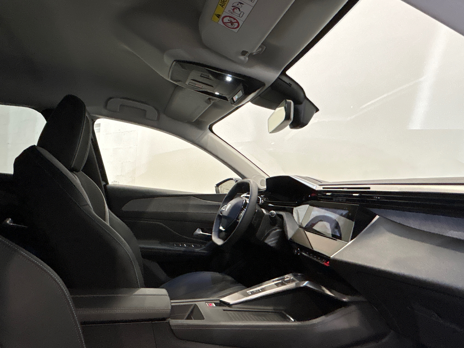Photo 21 du véhicule PEUGEOT 408