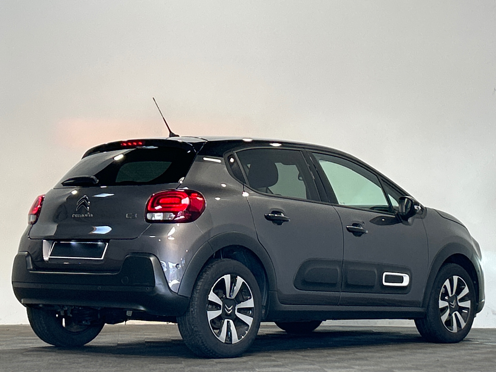 Photo 3 du véhicule CITROEN C3