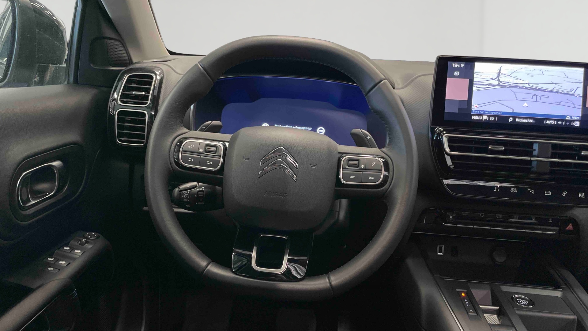 Photo 8 du véhicule CITROEN C5 AIRCROSS