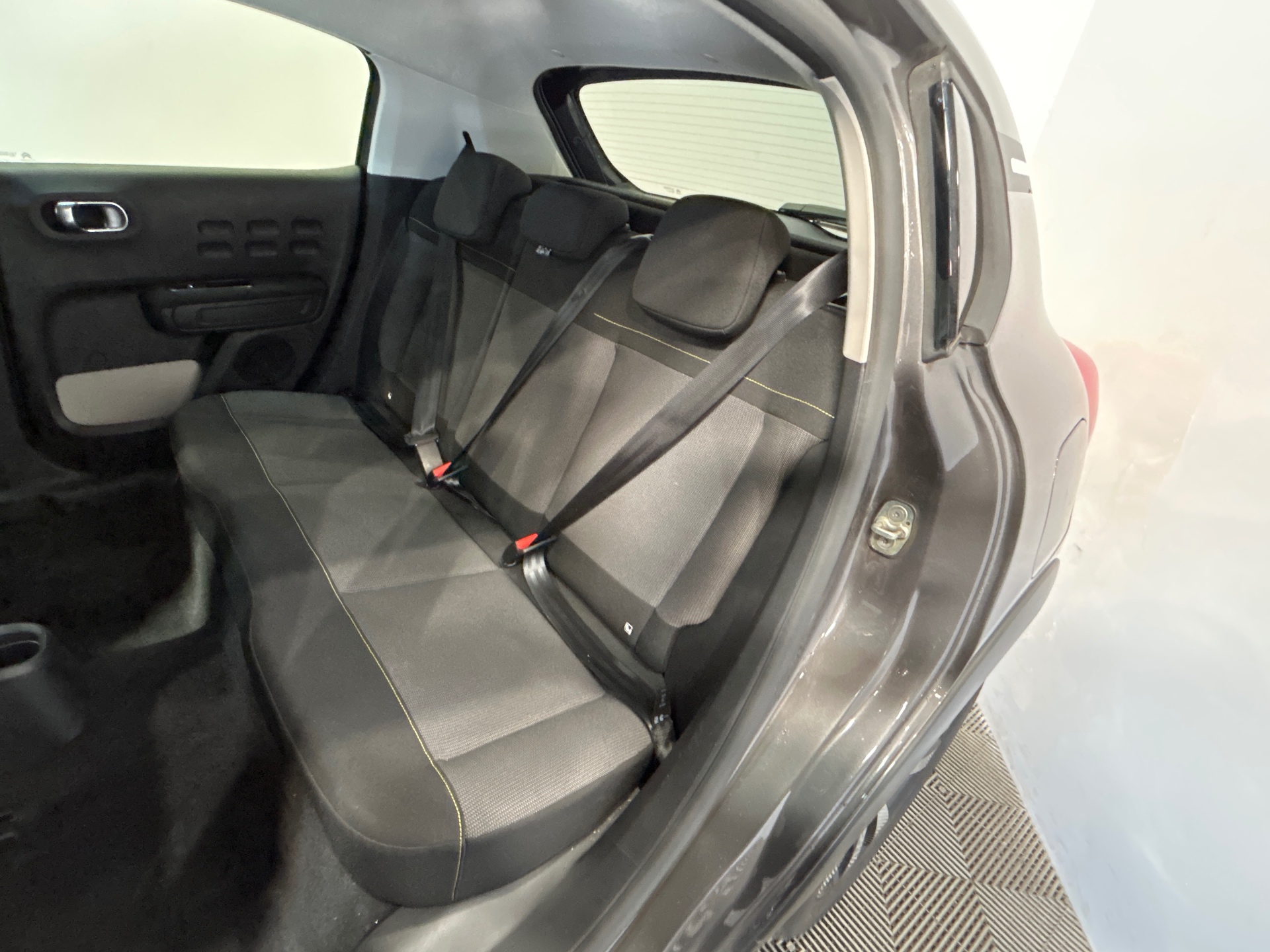 Photo 10 du véhicule CITROEN C3