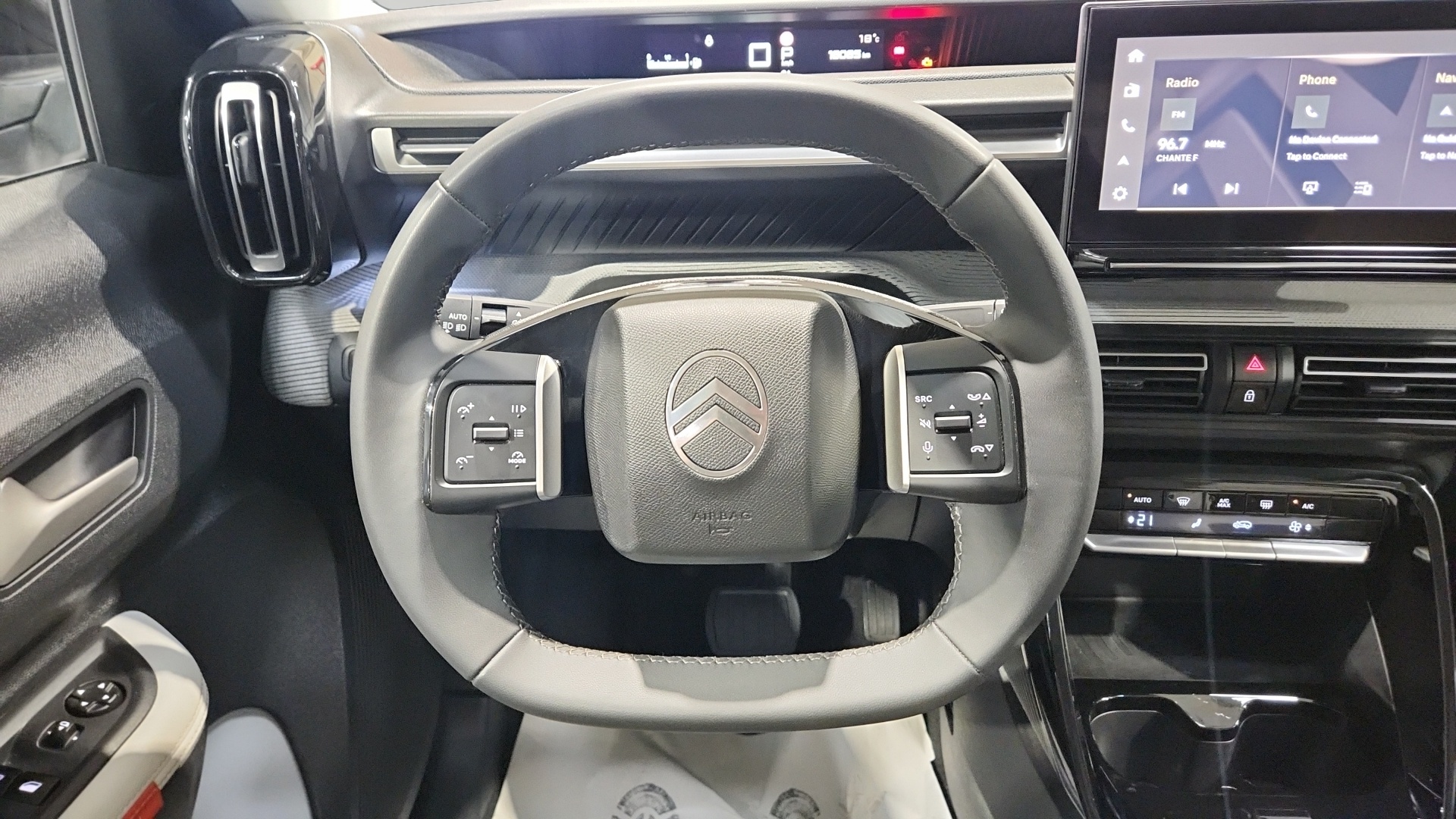 Photo 8 du véhicule CITROEN C3 AIRCROSS