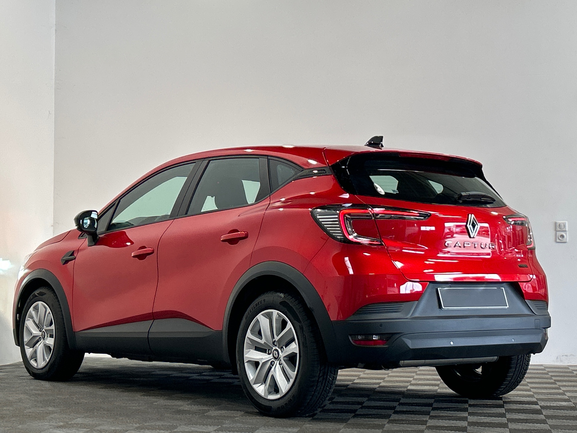 Photo 4 du véhicule RENAULT CAPTUR