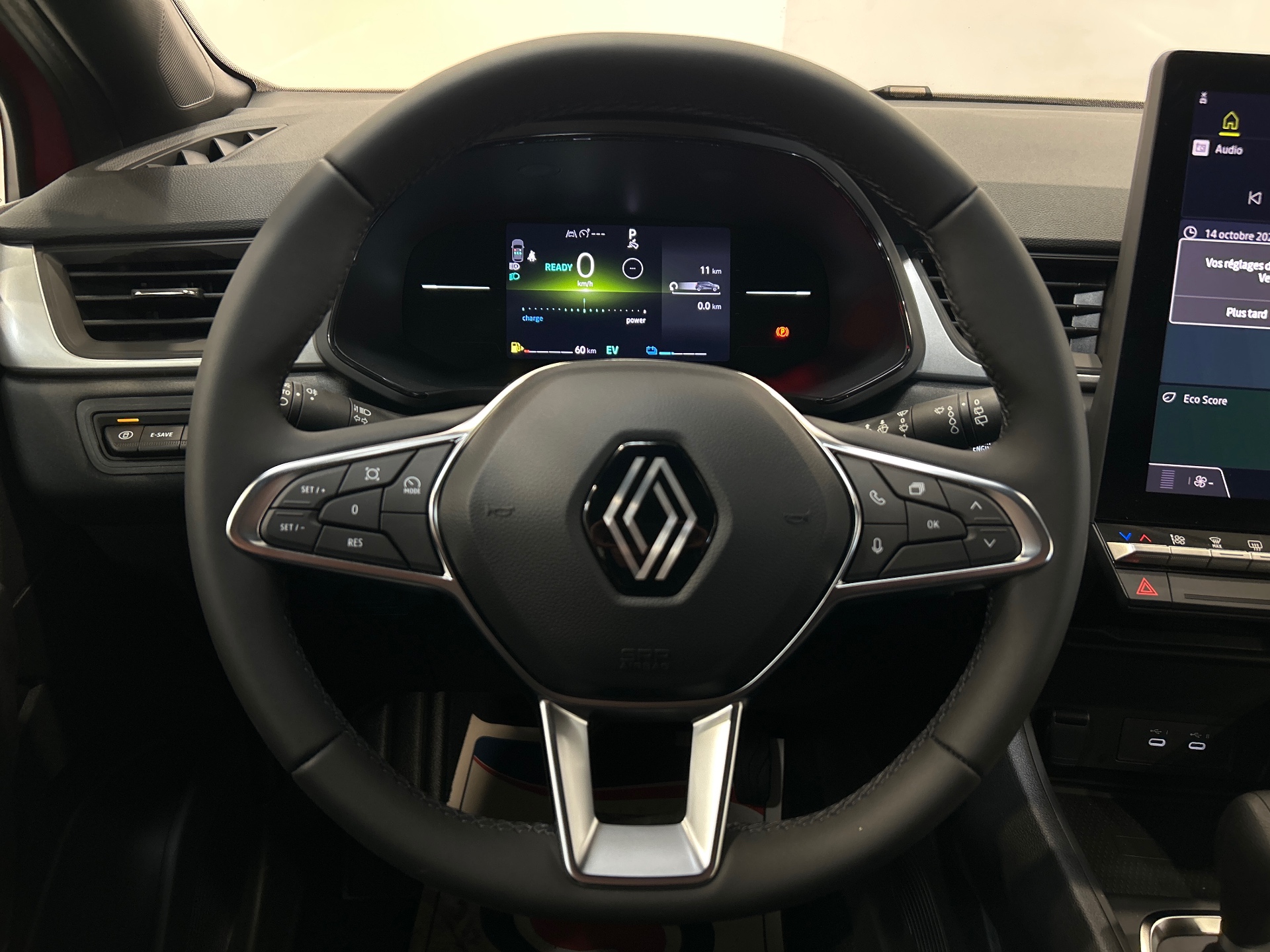 Photo 11 du véhicule RENAULT CAPTUR
