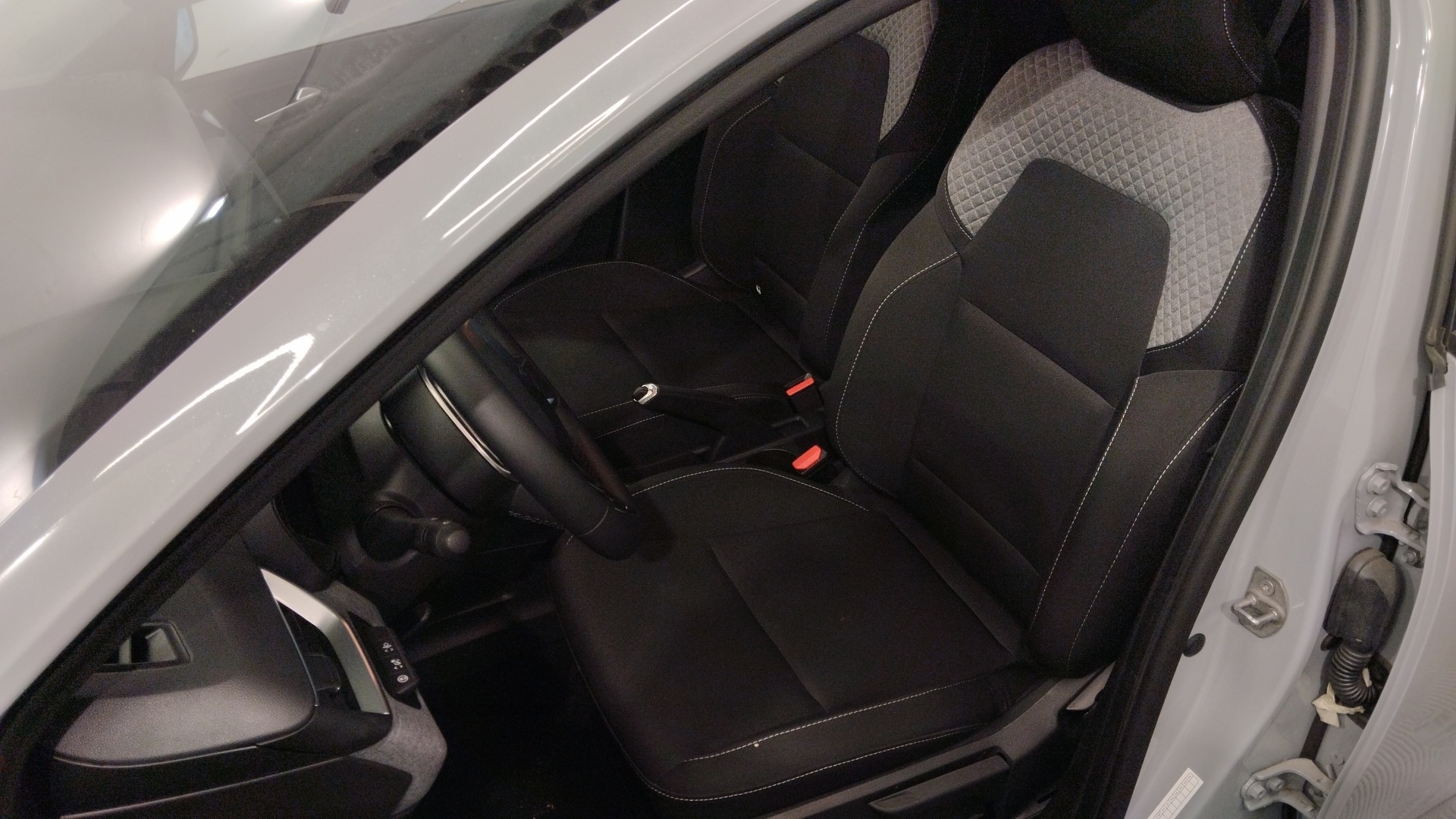 Photo 10 du véhicule RENAULT CLIO V