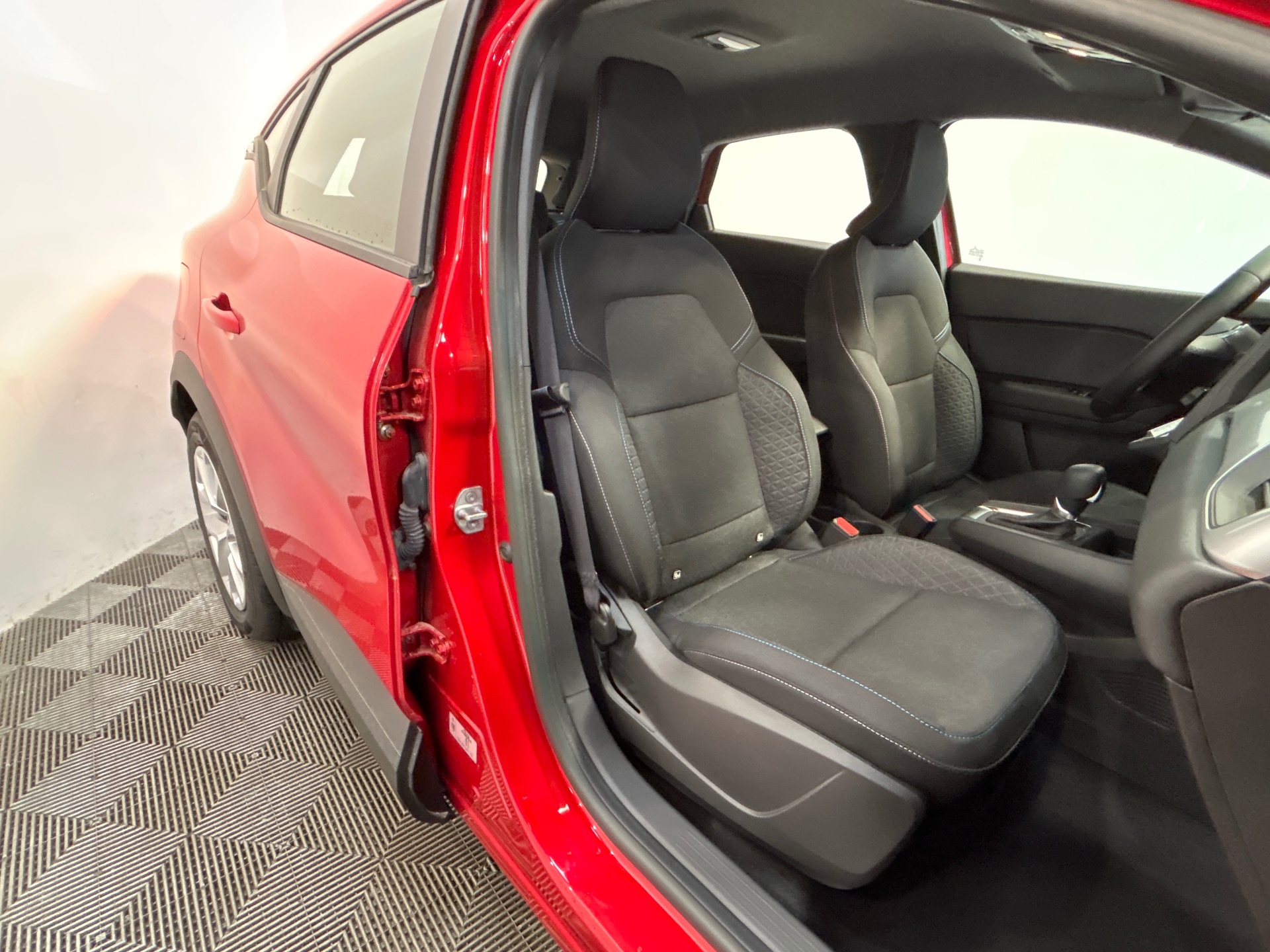 Photo 34 du véhicule RENAULT CAPTUR
