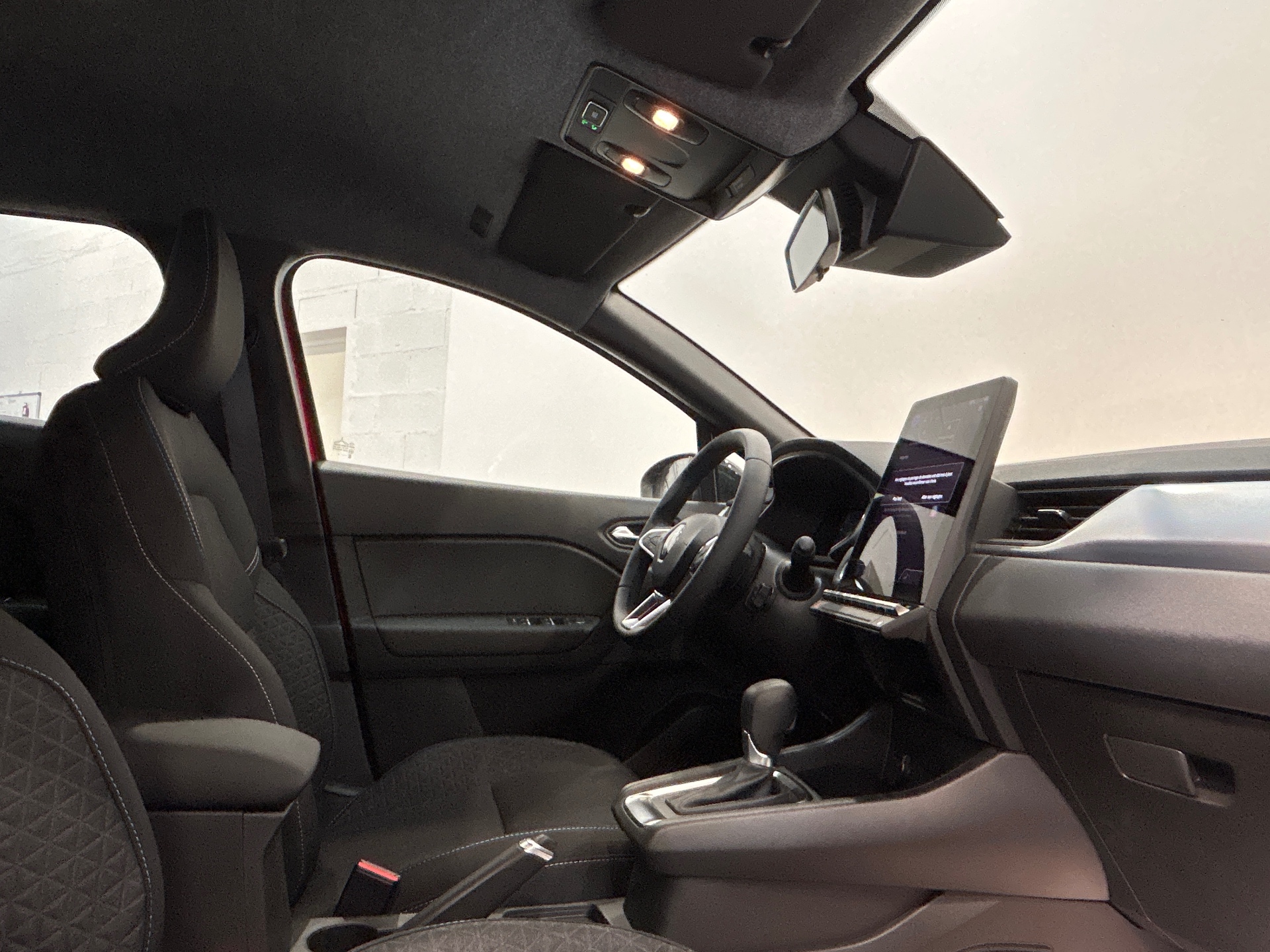 Photo 19 du véhicule RENAULT CAPTUR