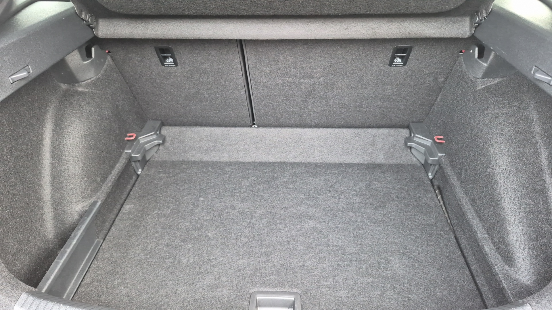 Photo 20 du véhicule VOLKSWAGEN TAIGO