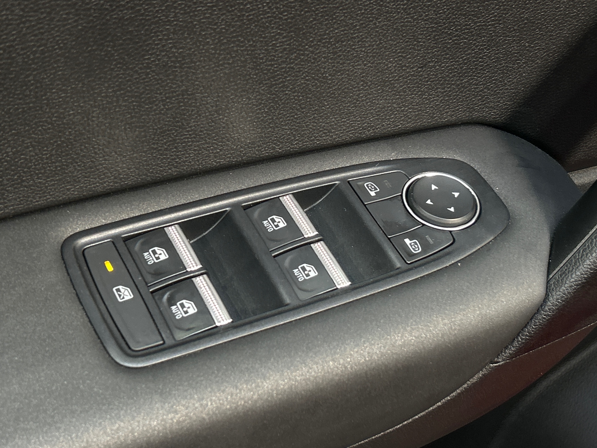 Photo 30 du véhicule RENAULT CAPTUR