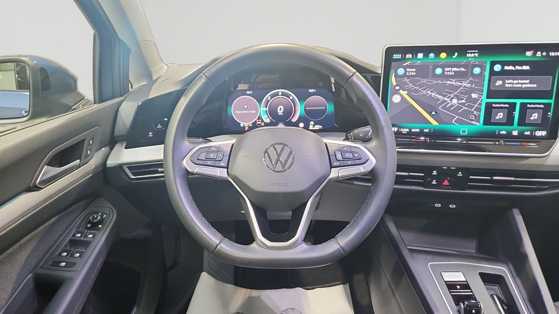 Photo 8 du véhicule VOLKSWAGEN GOLF