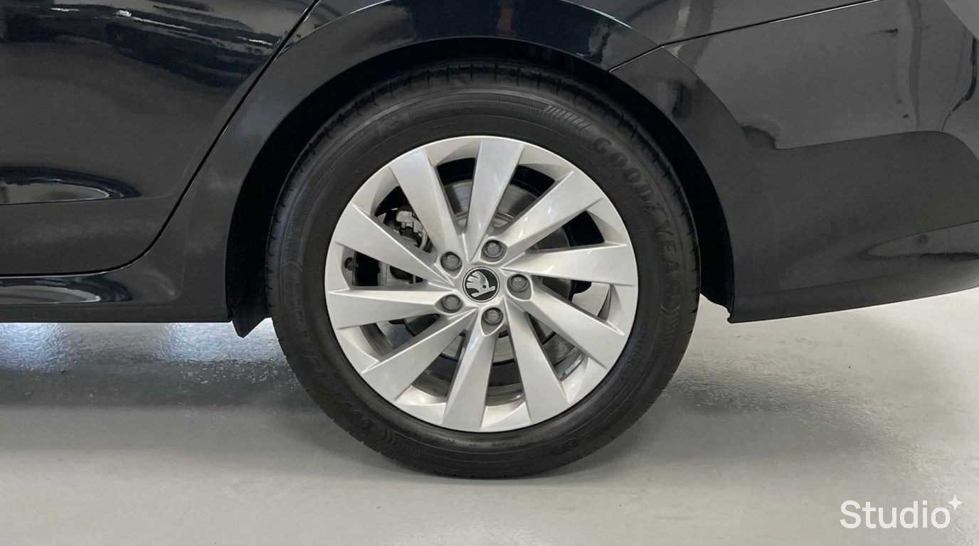 Photo 19 du véhicule SKODA OCTAVIA COMBI