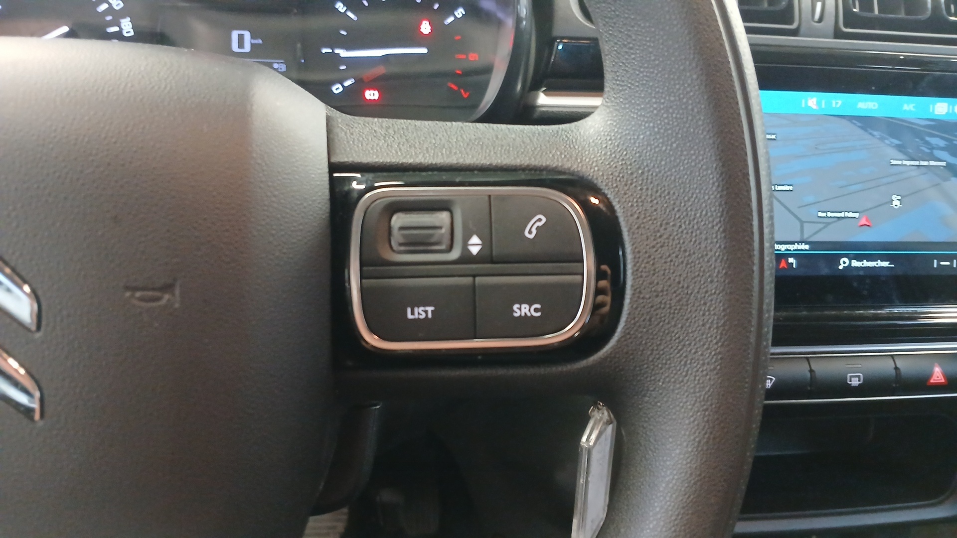 Photo 9 du véhicule CITROEN C3