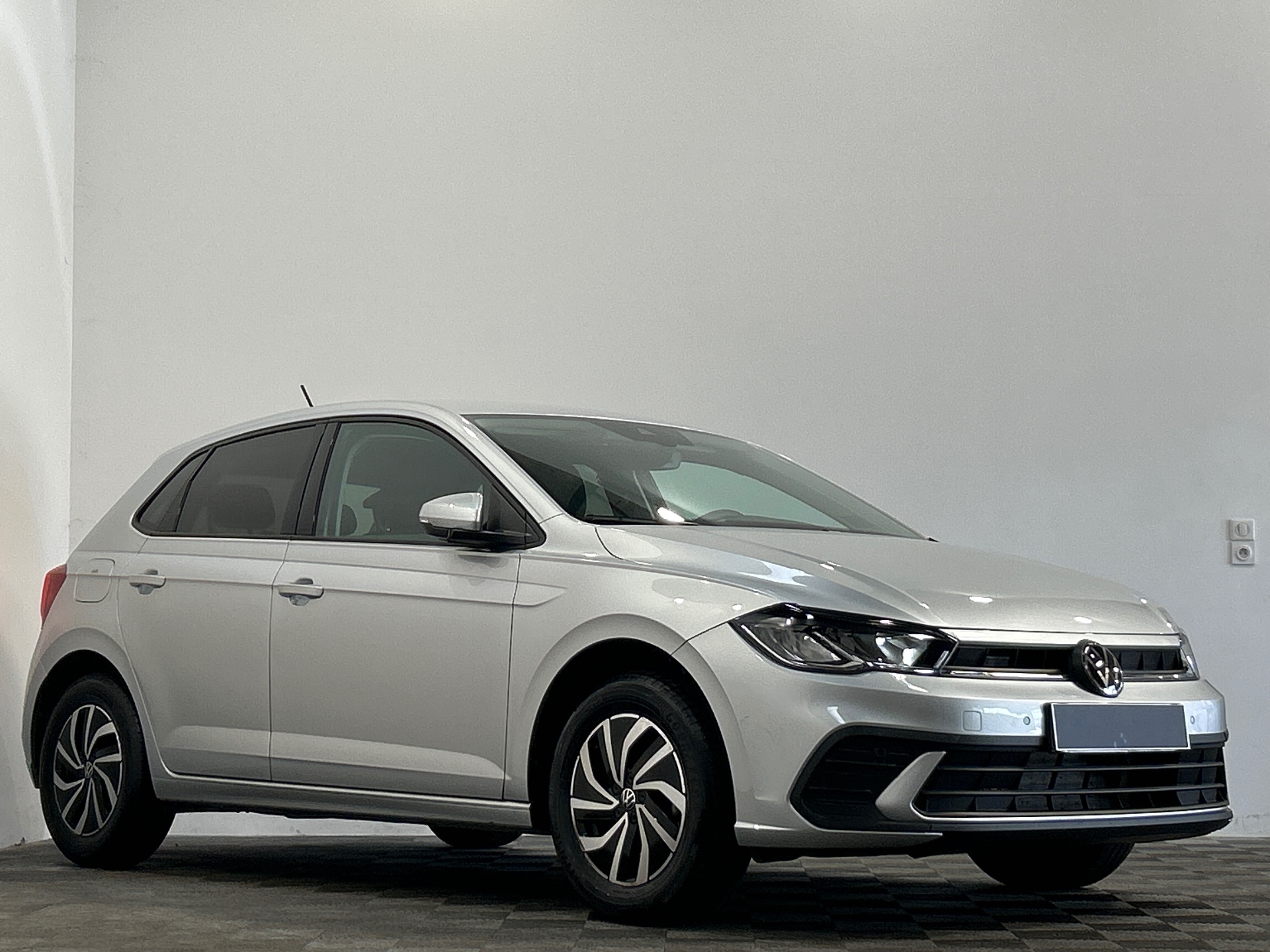 Photo 2 du véhicule VOLKSWAGEN POLO