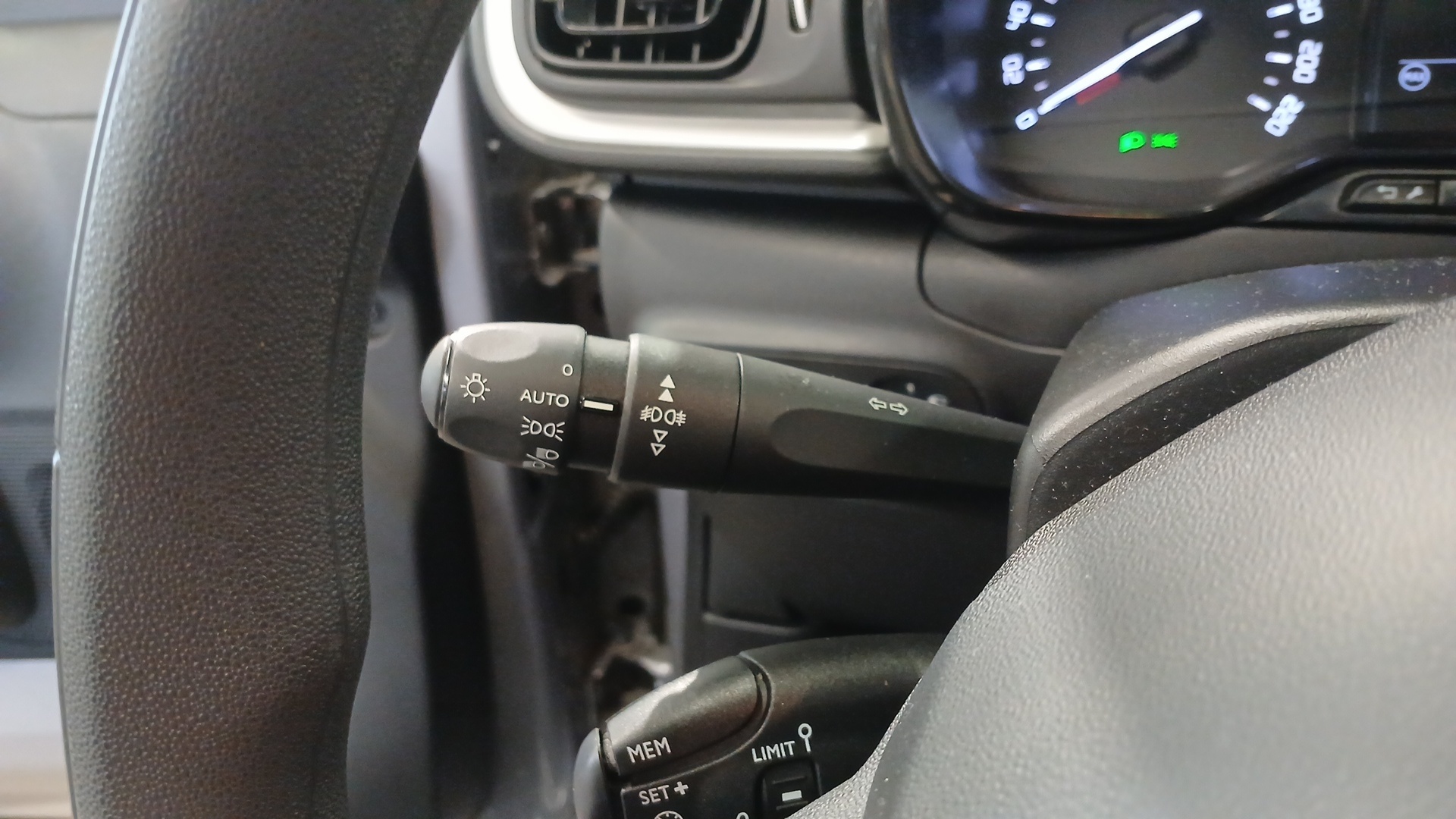 Photo 15 du véhicule CITROEN C3