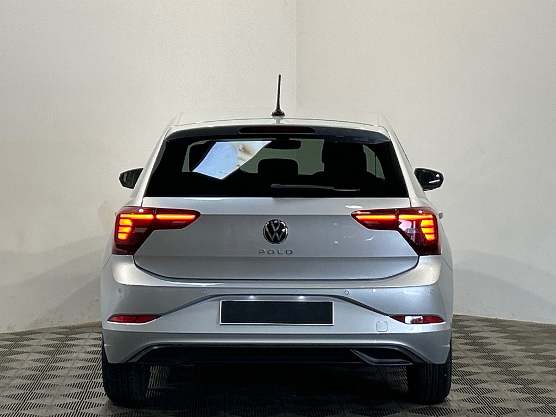 Photo 7 du véhicule VOLKSWAGEN POLO