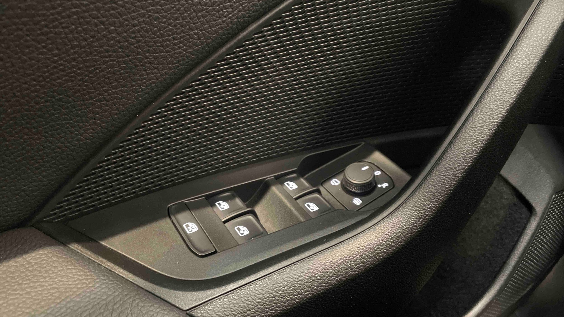 Photo 22 du véhicule SKODA OCTAVIA COMBI