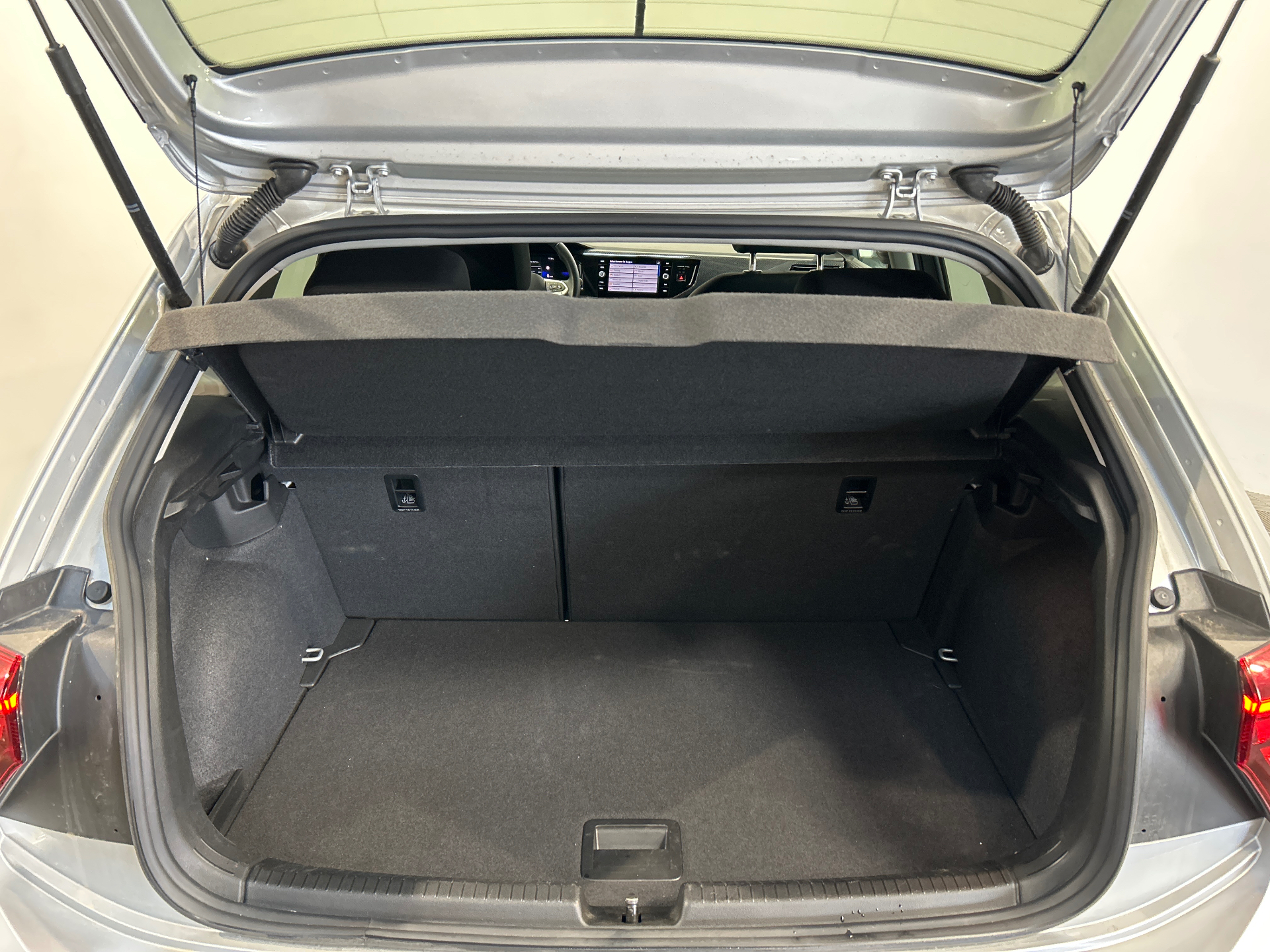 Photo 36 du véhicule VOLKSWAGEN POLO