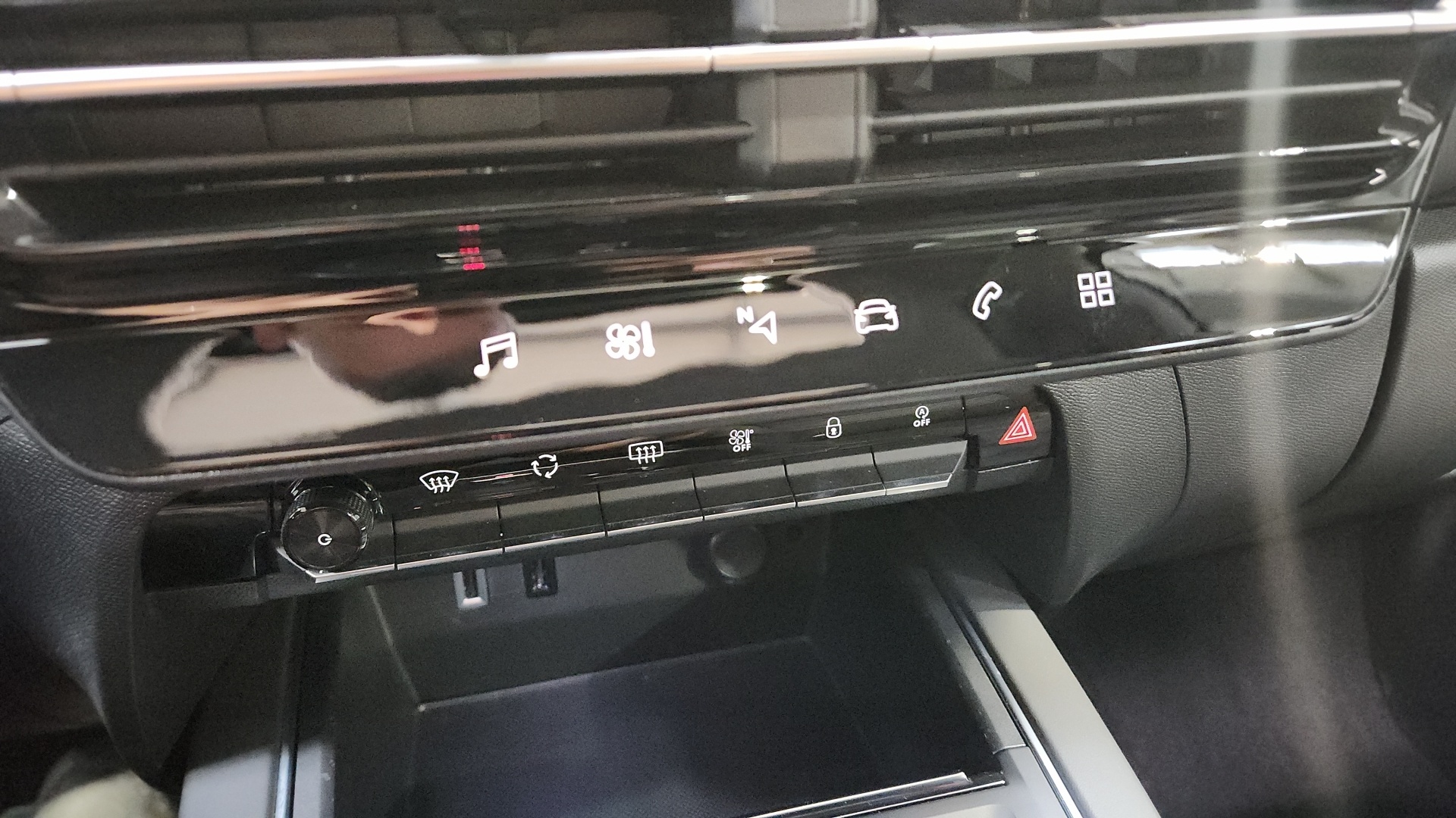Photo 21 du véhicule CITROEN C5 AIRCROSS