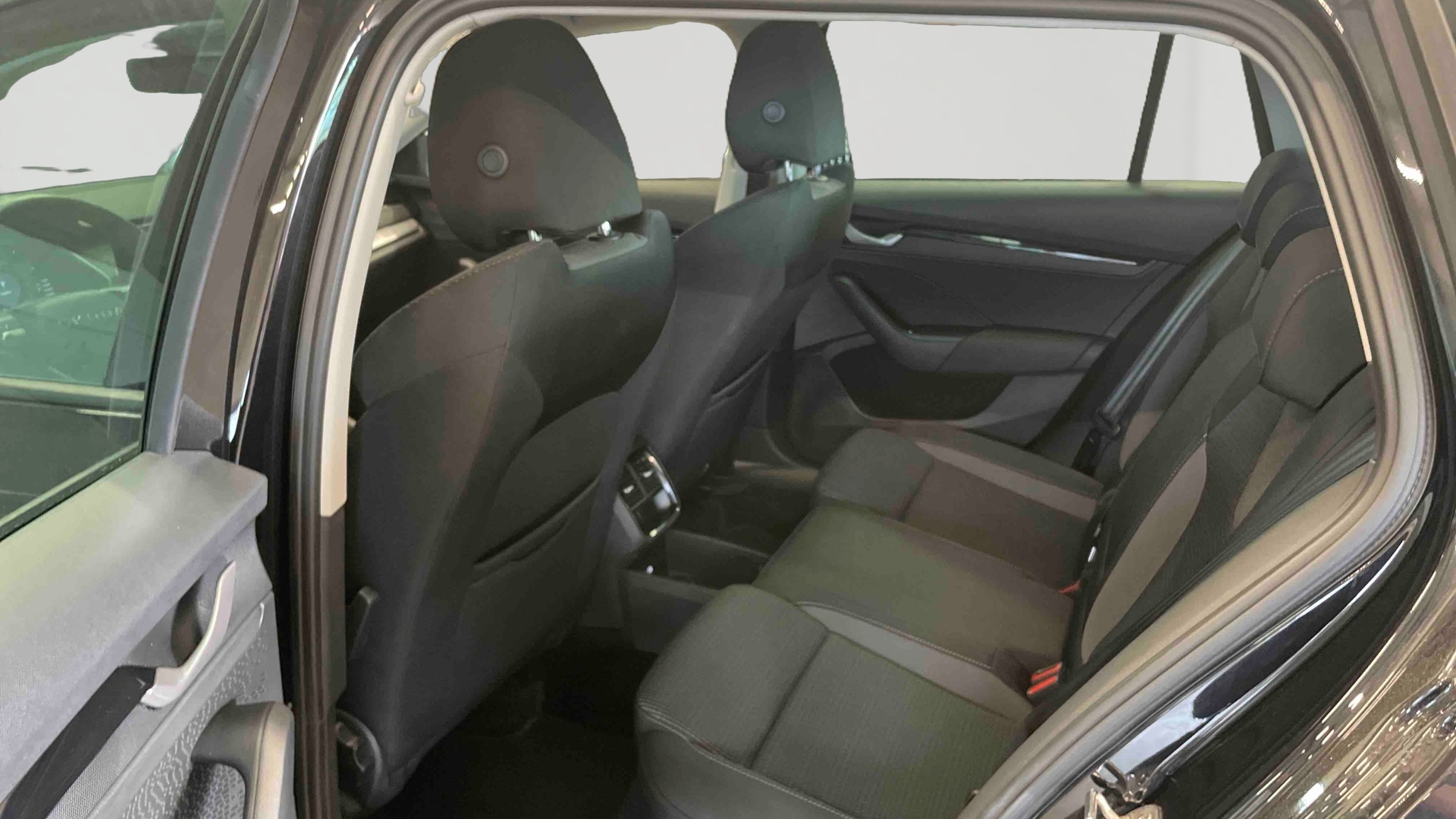 Photo 11 du véhicule SKODA OCTAVIA COMBI