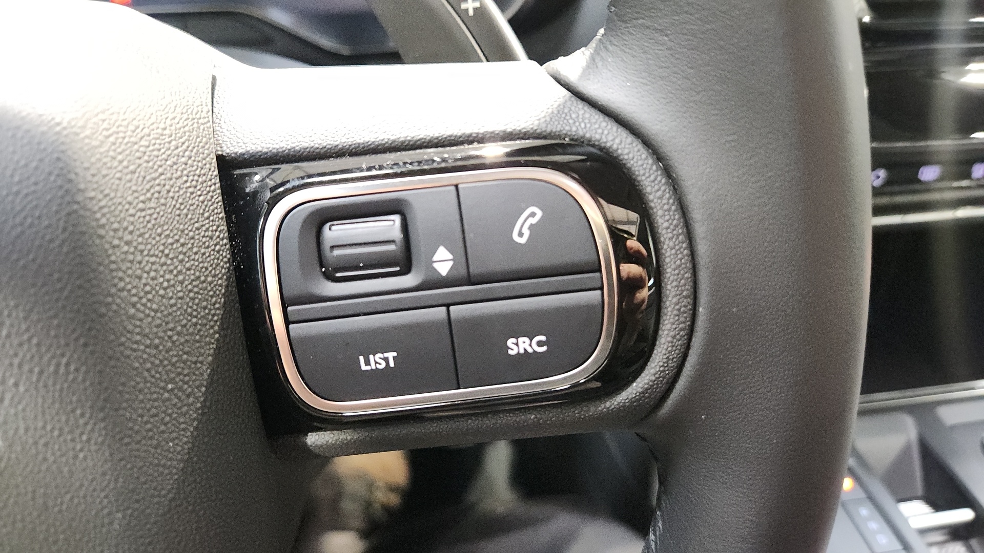 Photo 23 du véhicule CITROEN C5 AIRCROSS