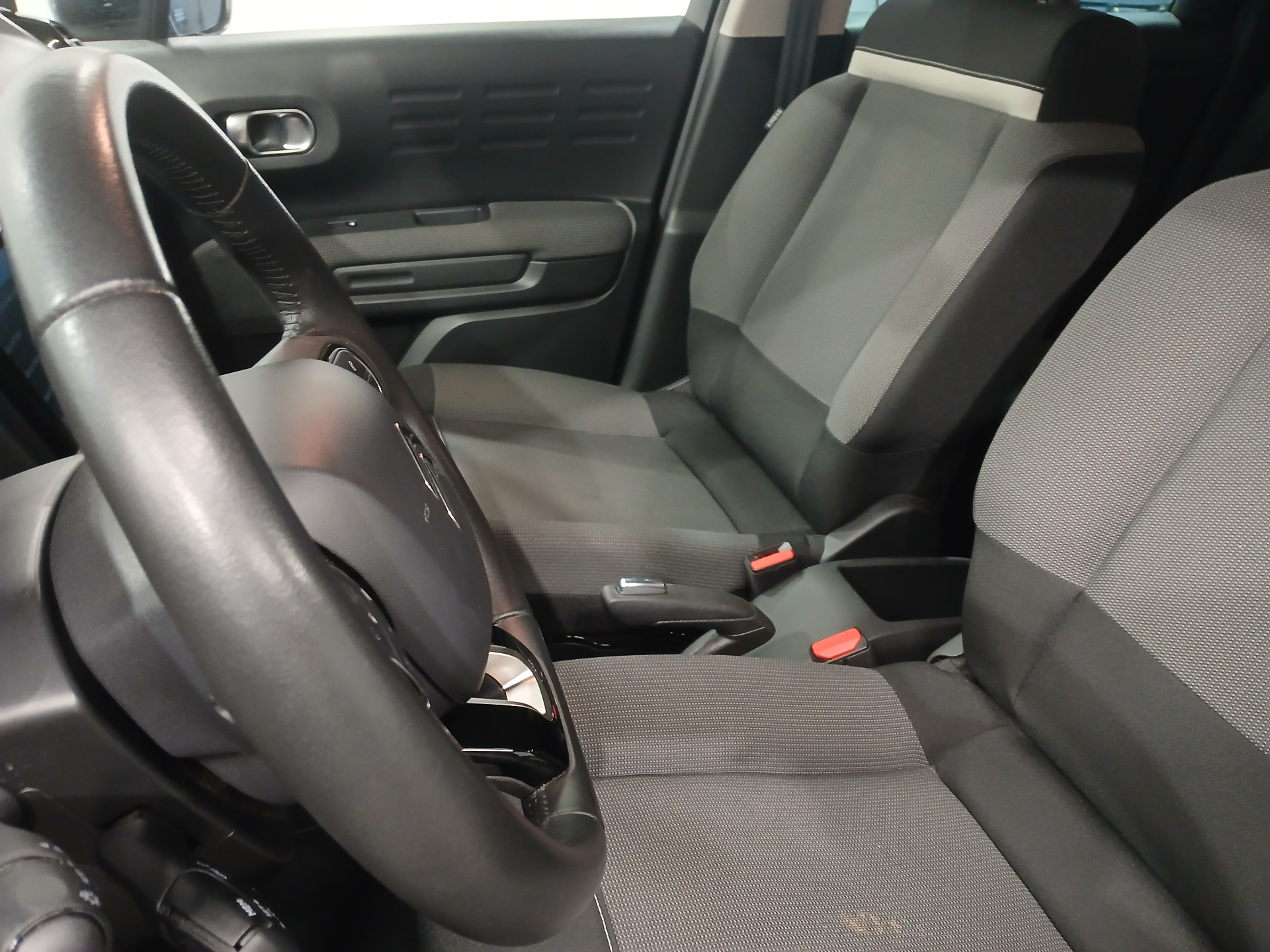 Photo 21 du véhicule CITROEN C3 AIRCROSS