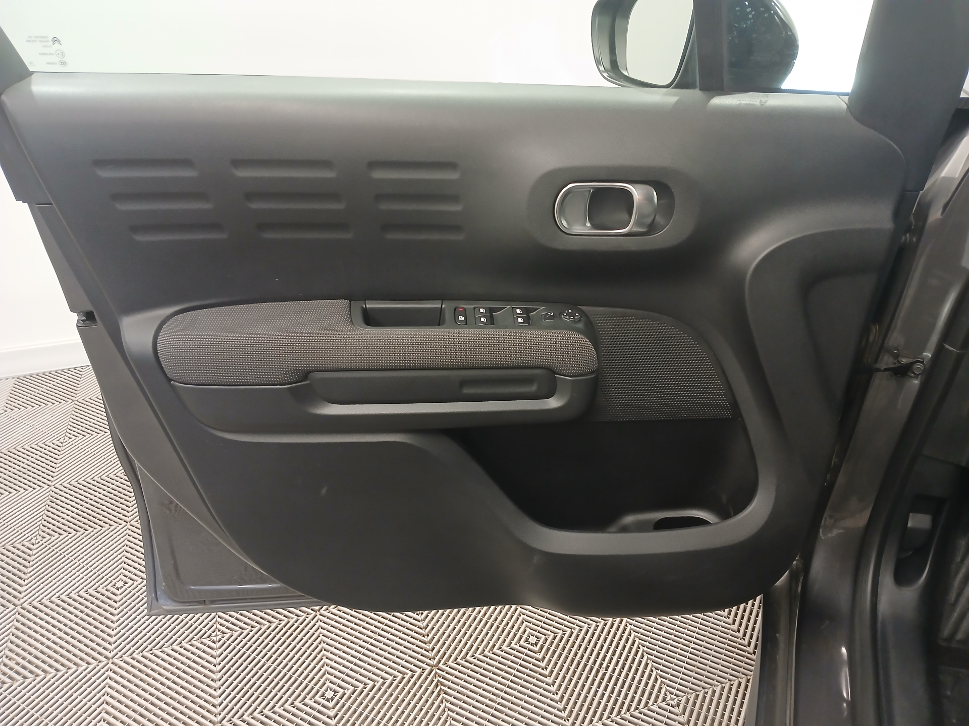 Photo 10 du véhicule CITROEN C3 AIRCROSS
