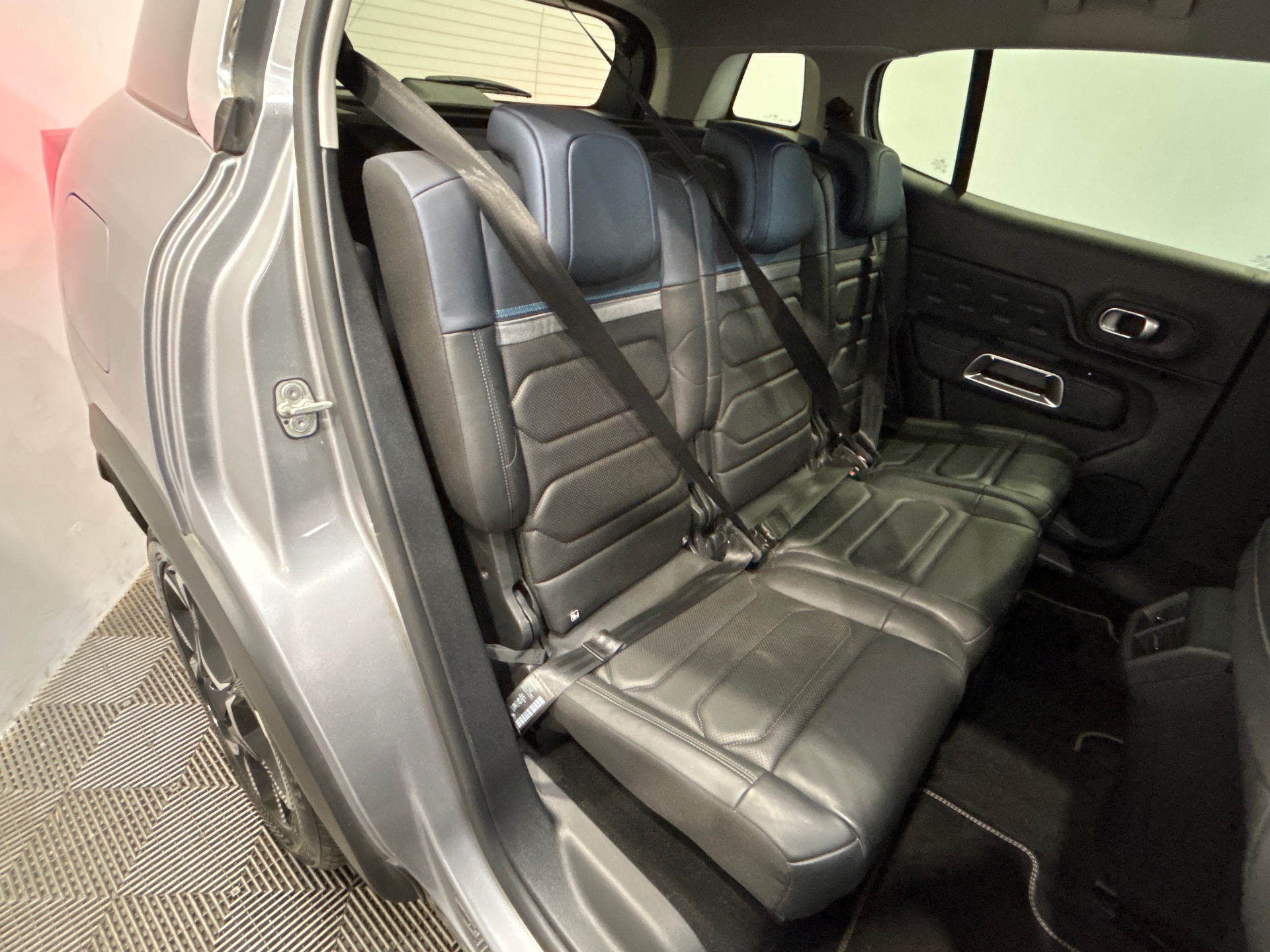 Photo 34 du véhicule CITROEN C5 AIRCROSS
