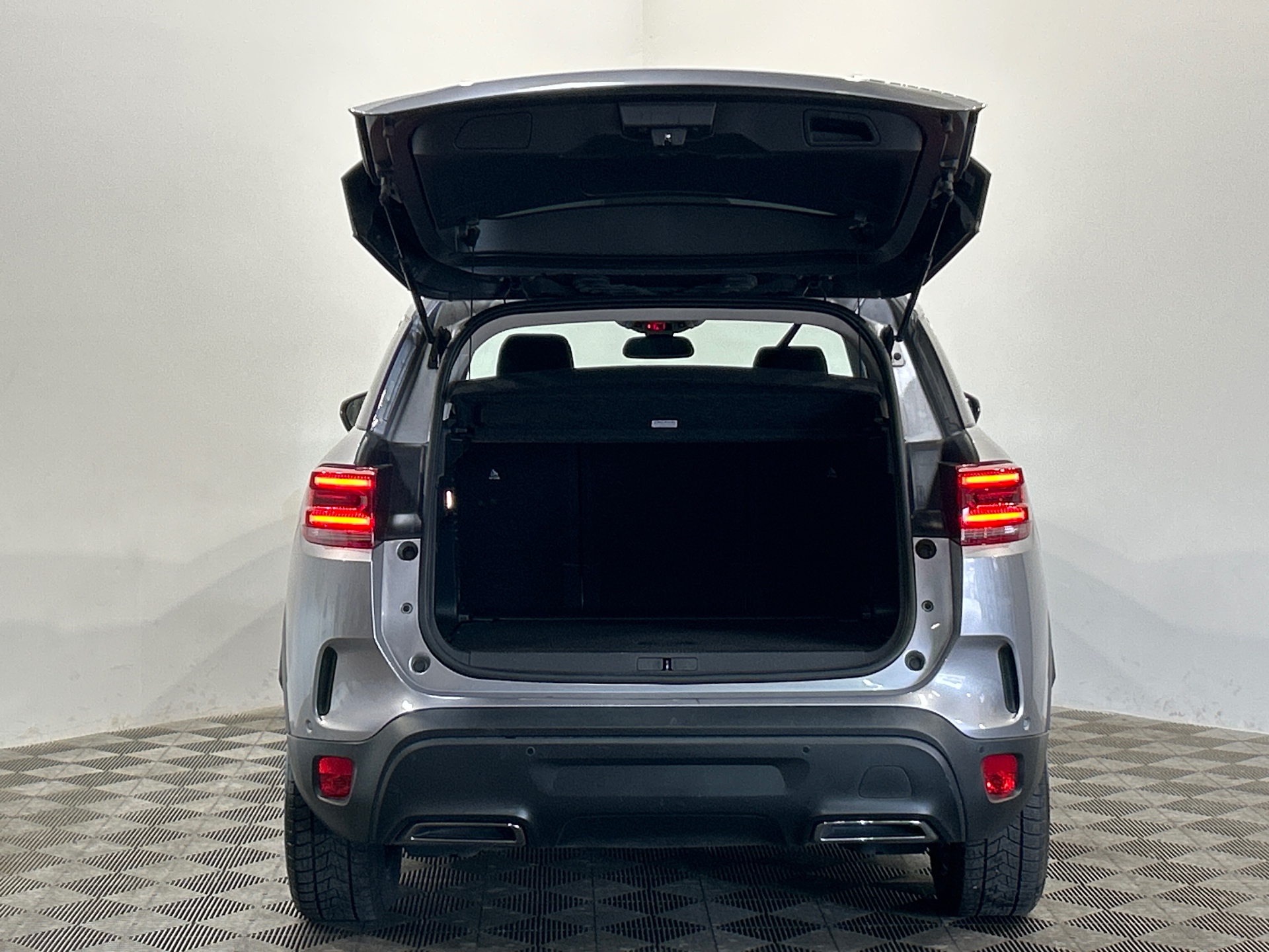 Photo 36 du véhicule CITROEN C5 AIRCROSS