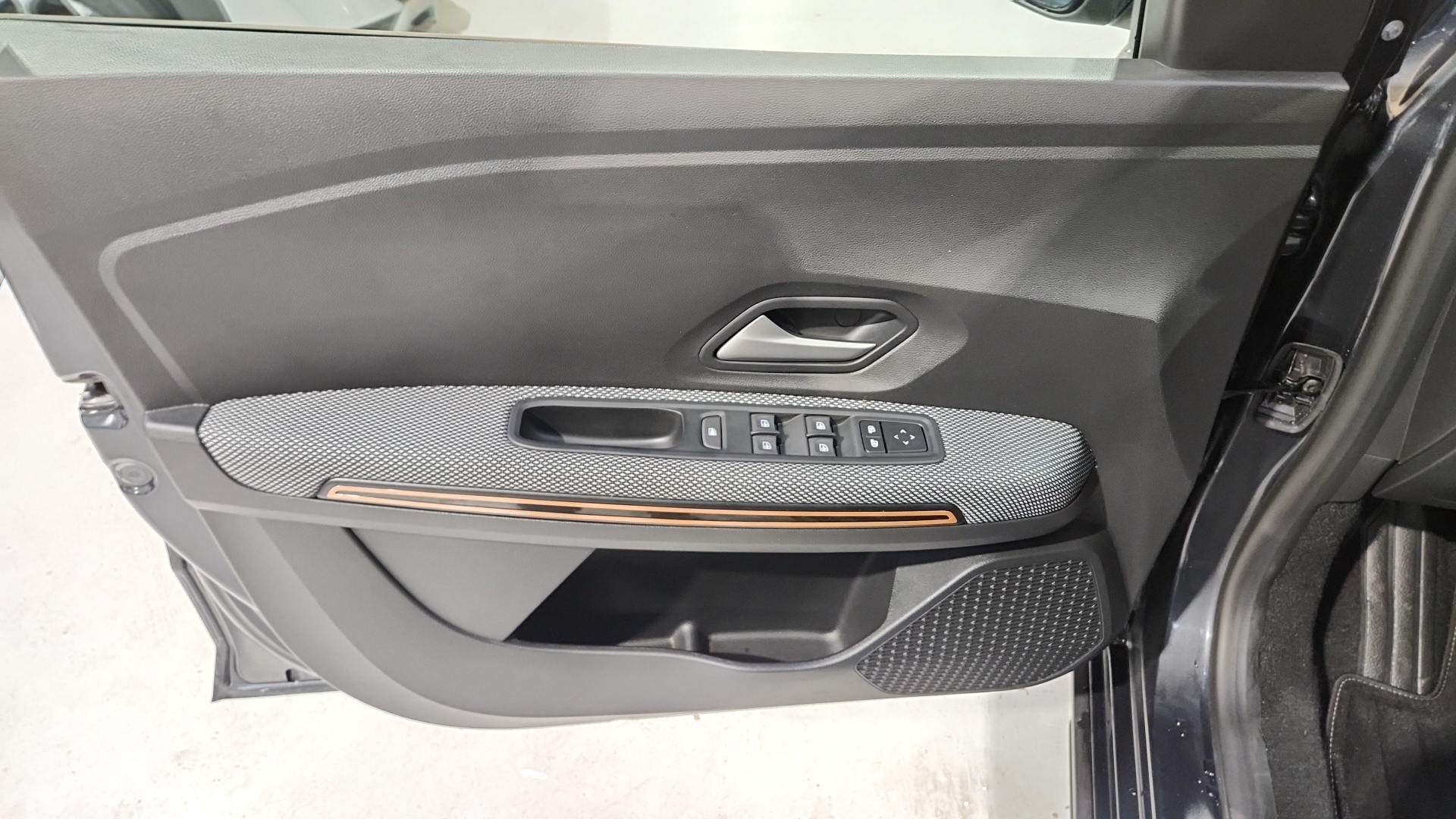 Photo 29 du véhicule DACIA SANDERO