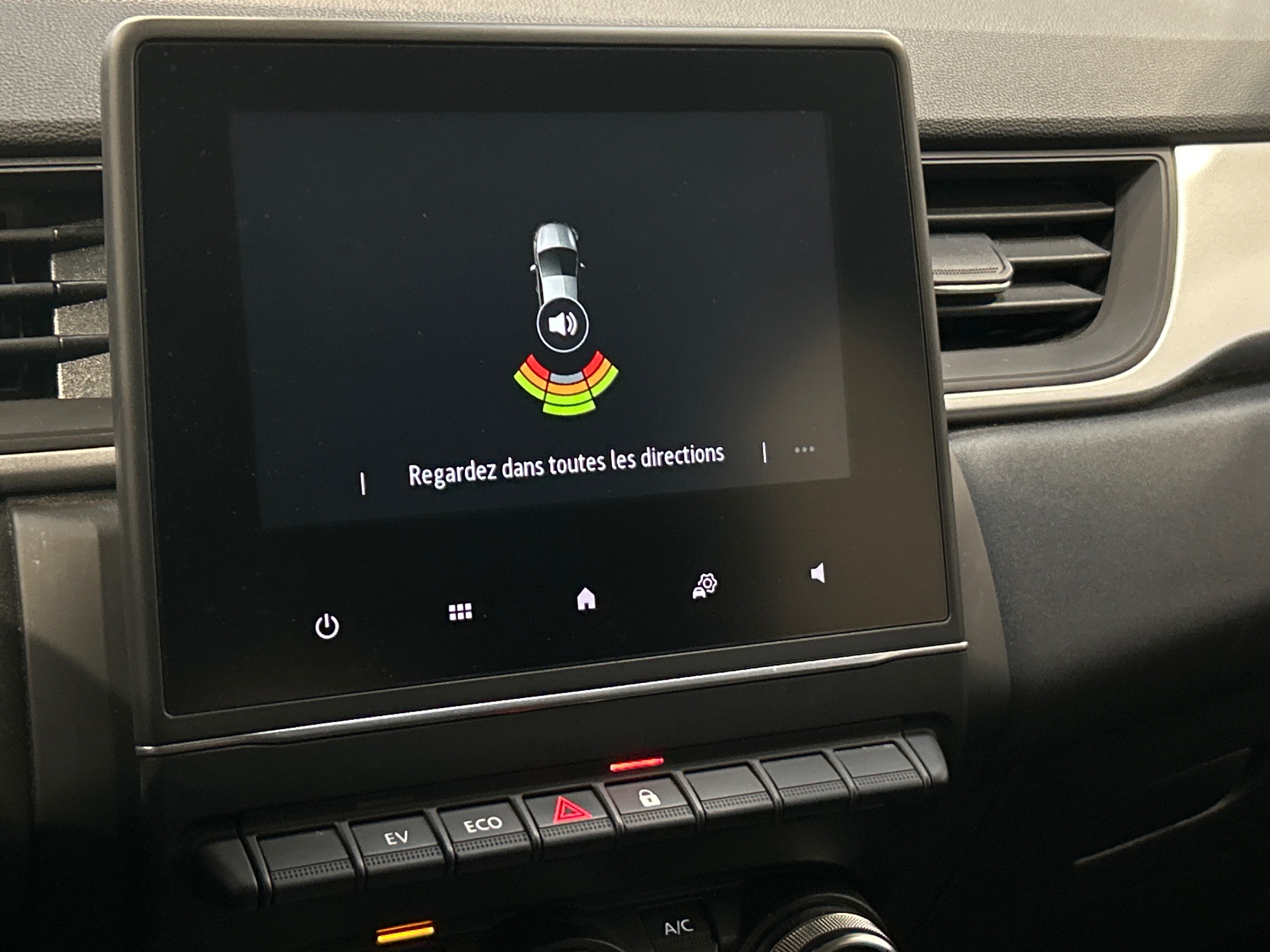 Photo 12 du véhicule RENAULT CAPTUR