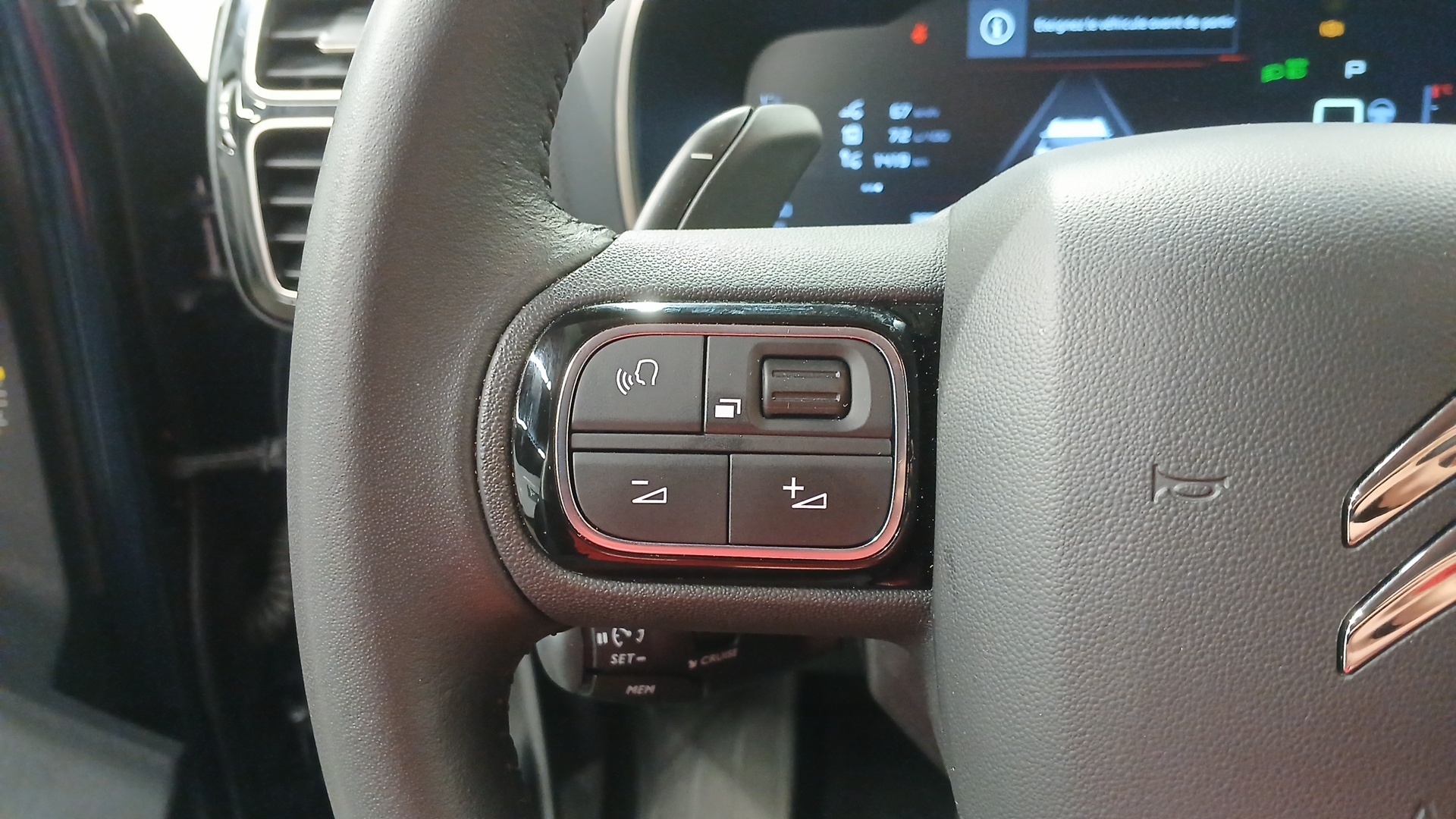 Photo 14 du véhicule CITROEN C5 AIRCROSS