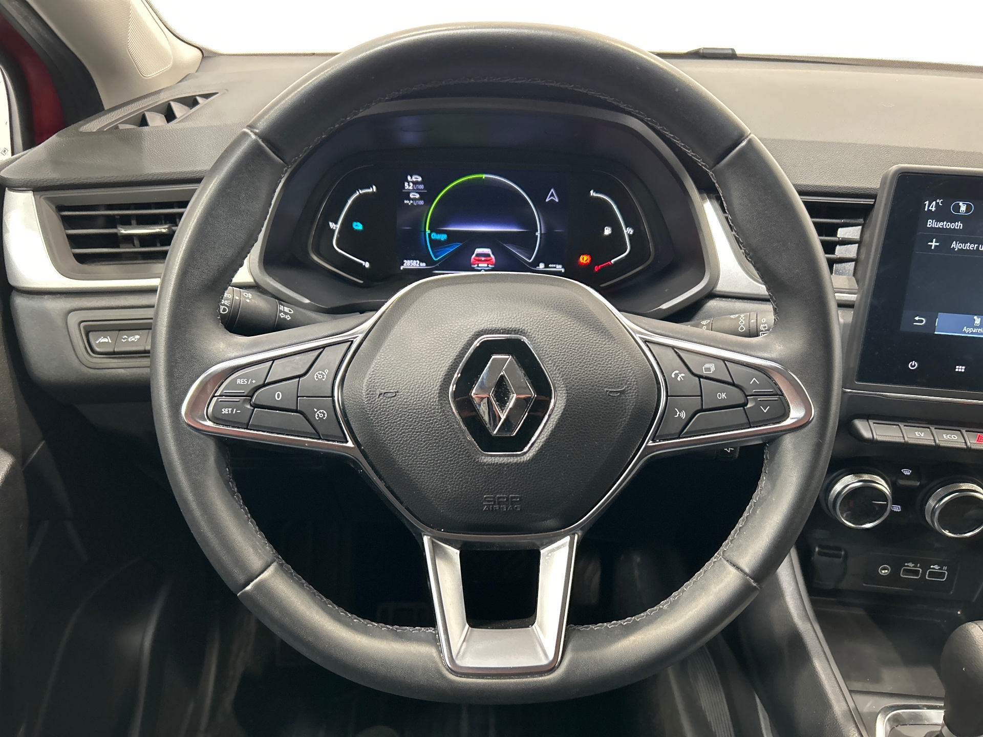Photo 11 du véhicule RENAULT CAPTUR