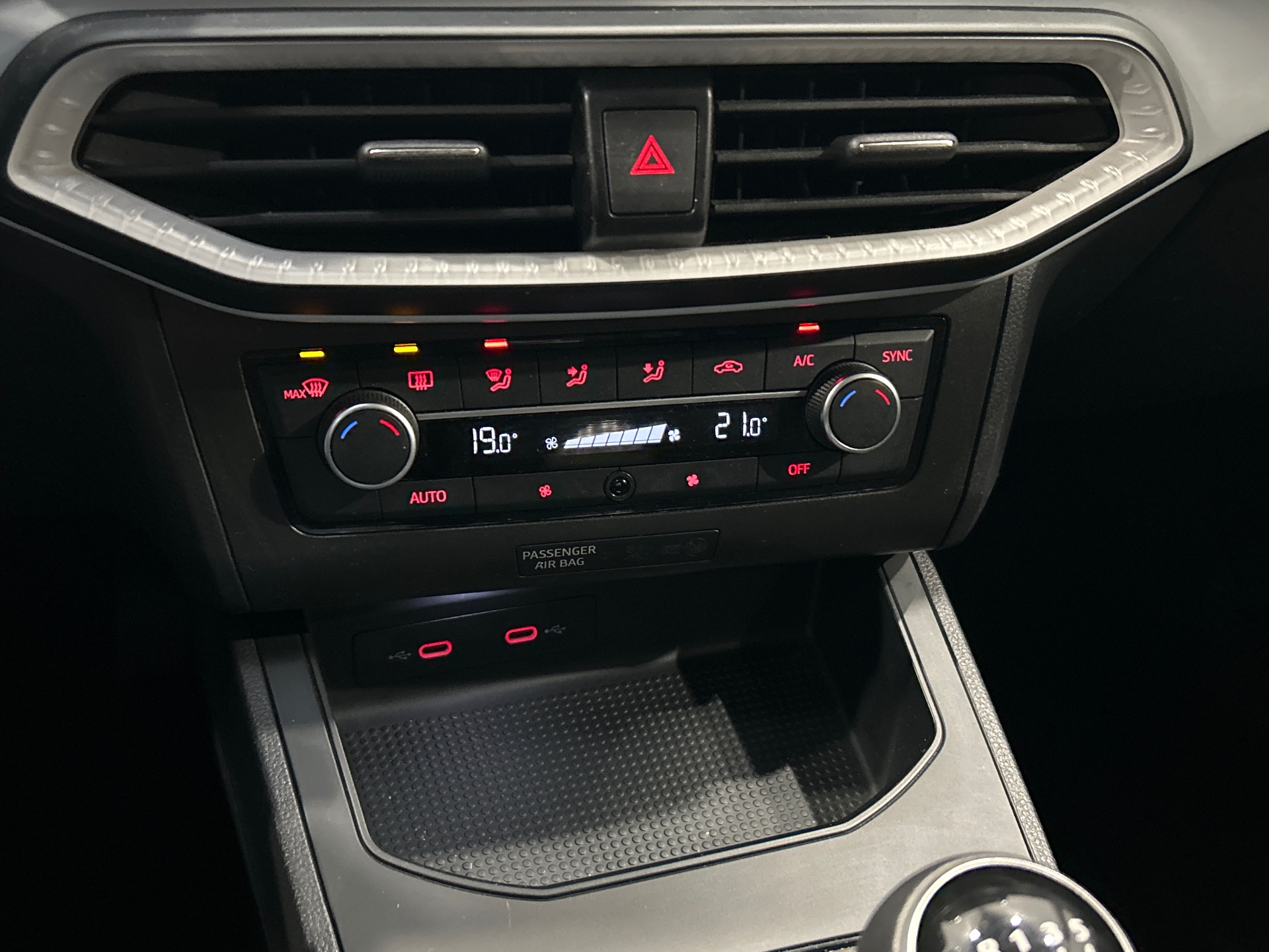 Photo 16 du véhicule SEAT IBIZA