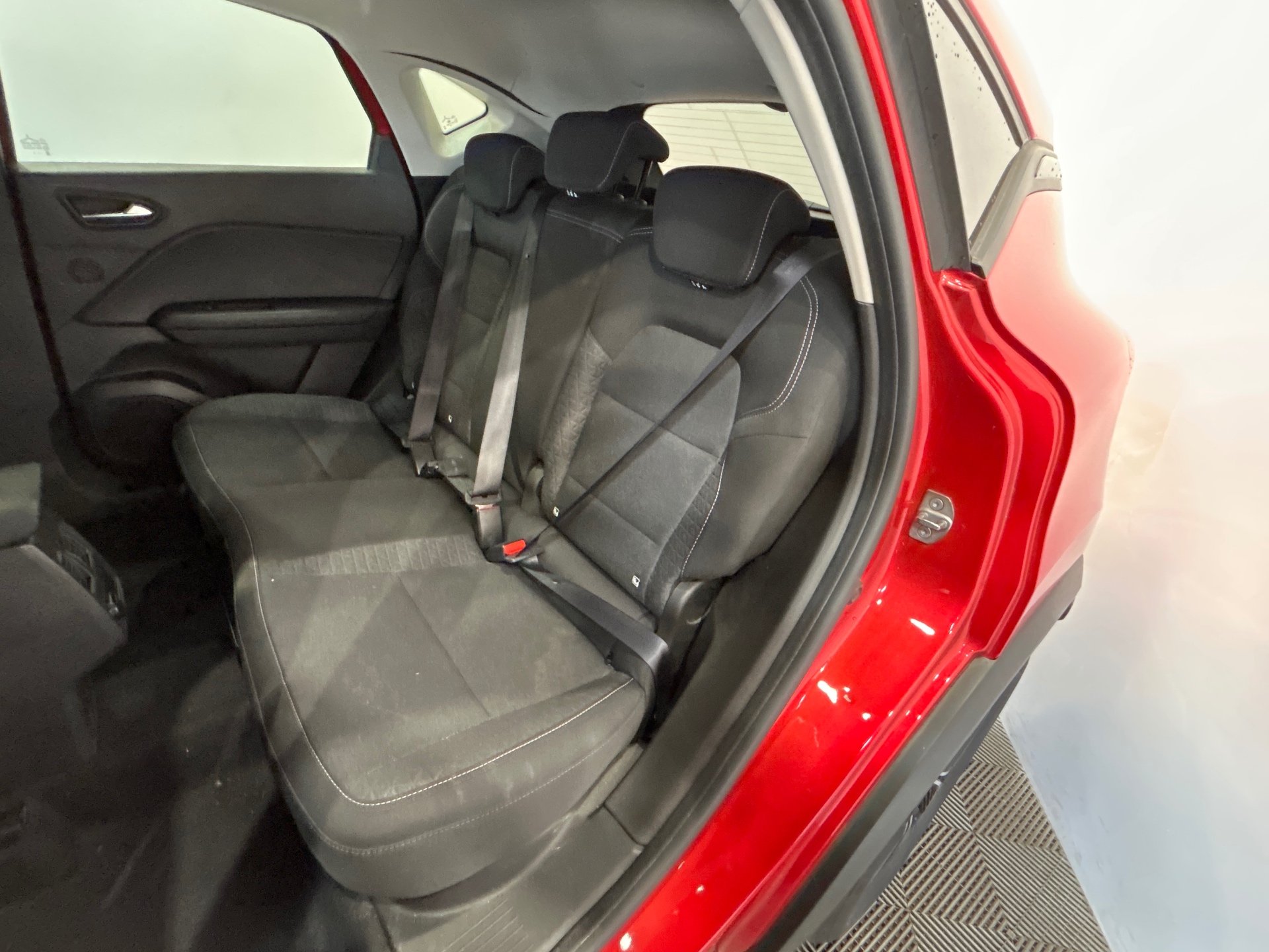 Photo 10 du véhicule RENAULT CAPTUR