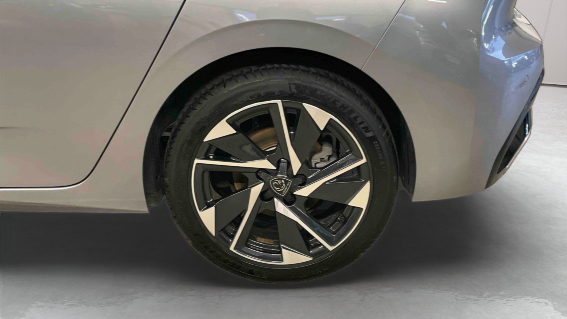 Photo 19 du véhicule PEUGEOT 308