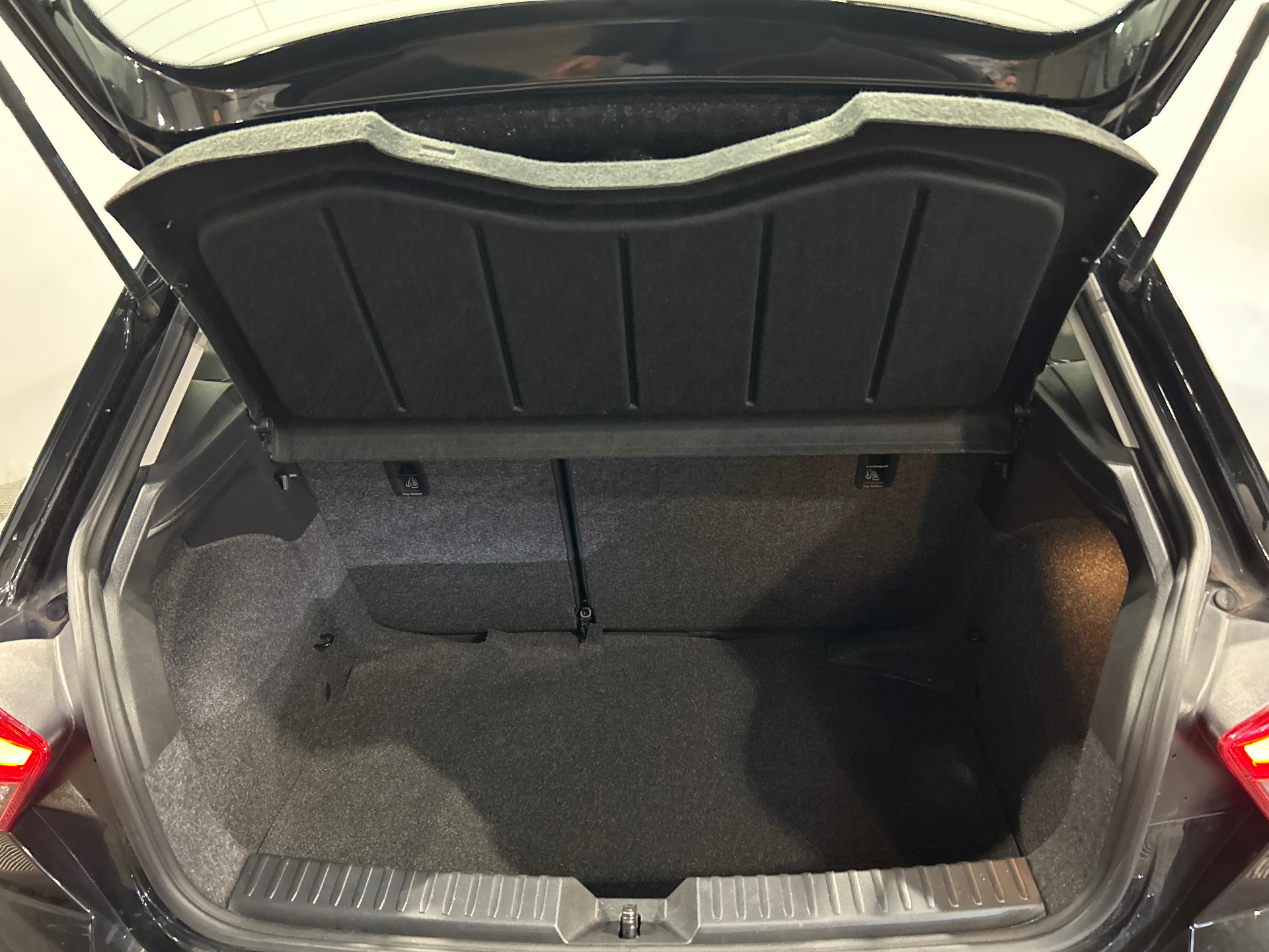 Photo 35 du véhicule SEAT IBIZA