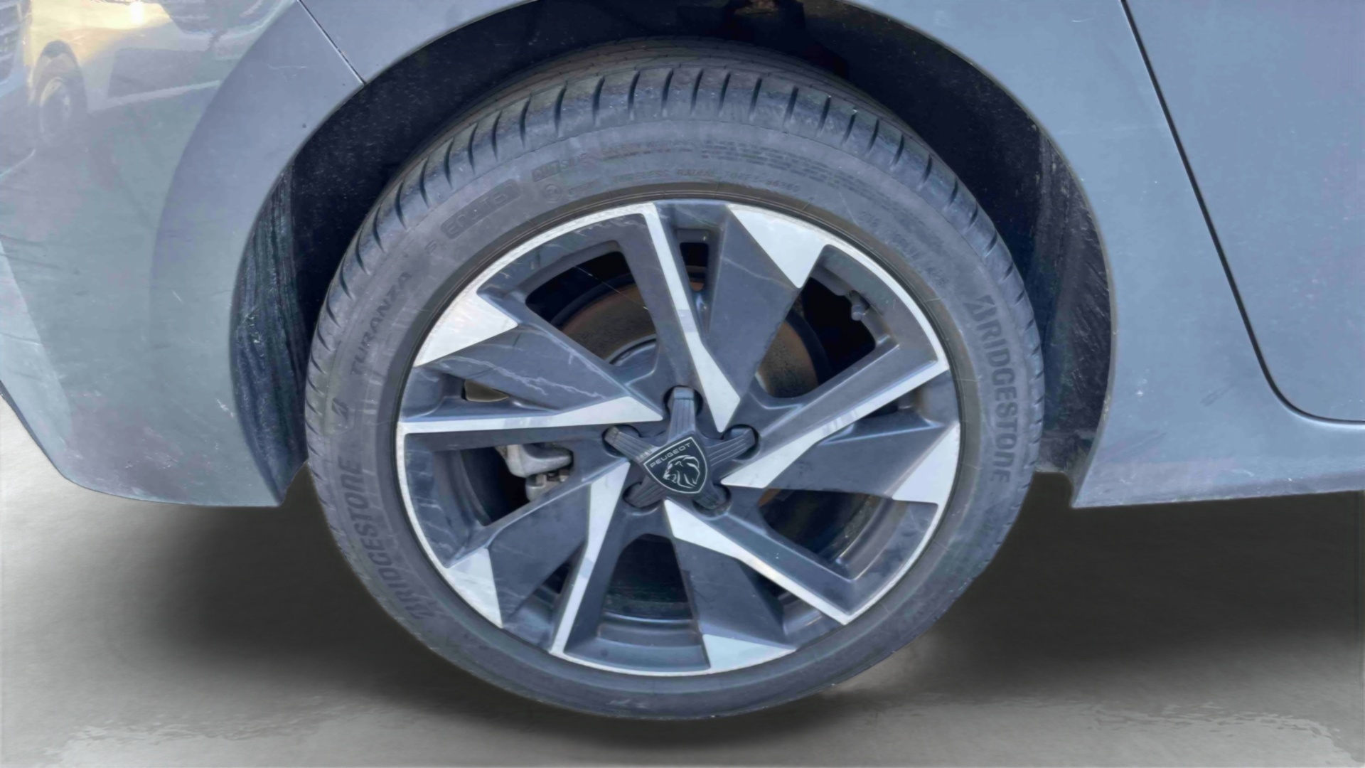 Photo 11 du véhicule PEUGEOT 308