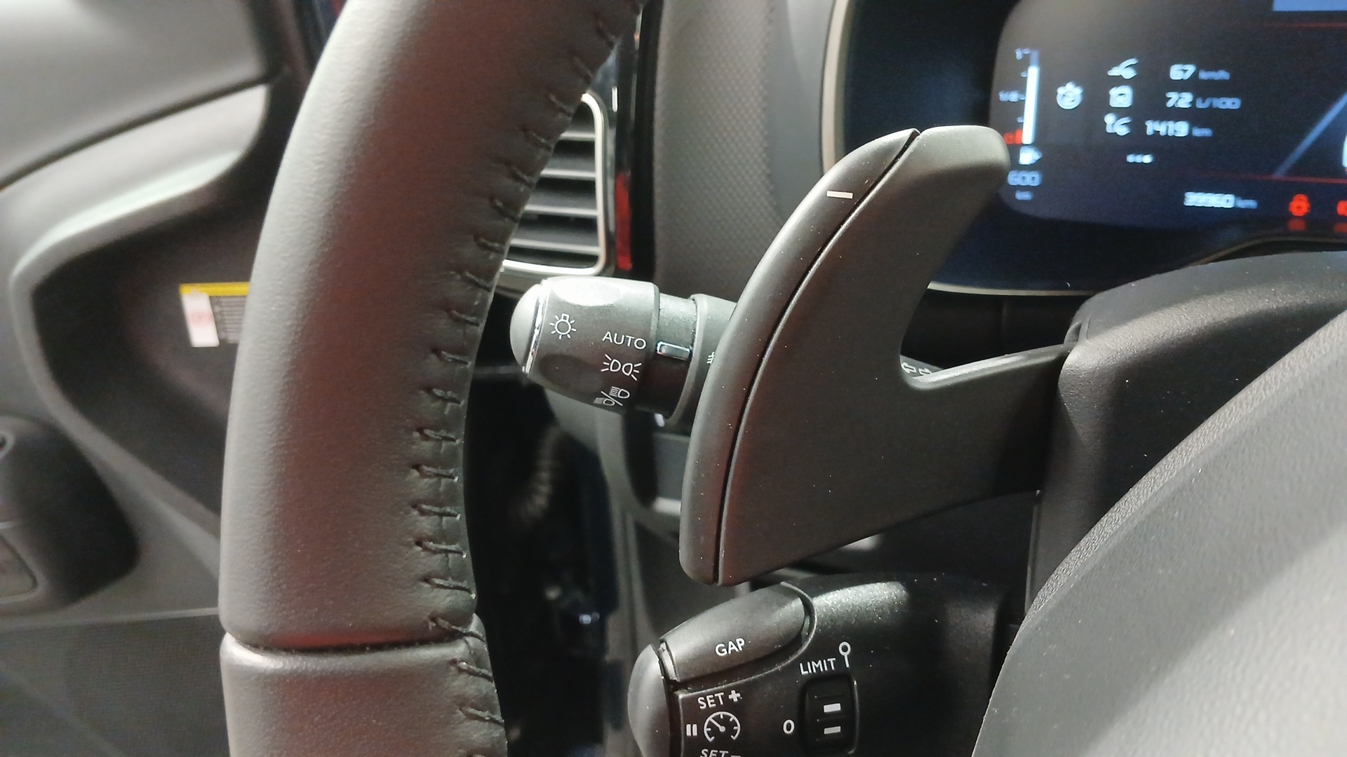 Photo 16 du véhicule CITROEN C5 AIRCROSS