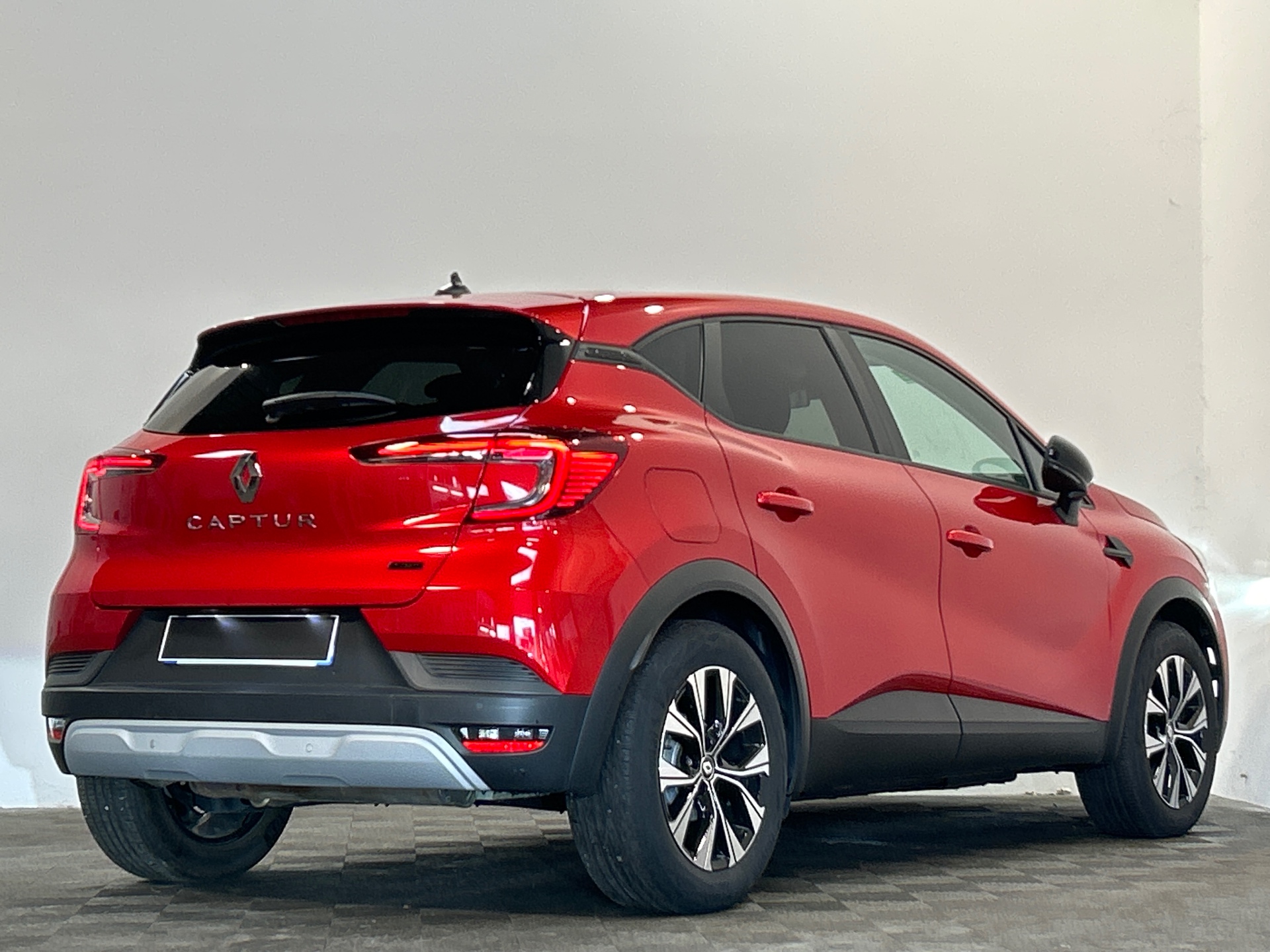 Photo 3 du véhicule RENAULT CAPTUR