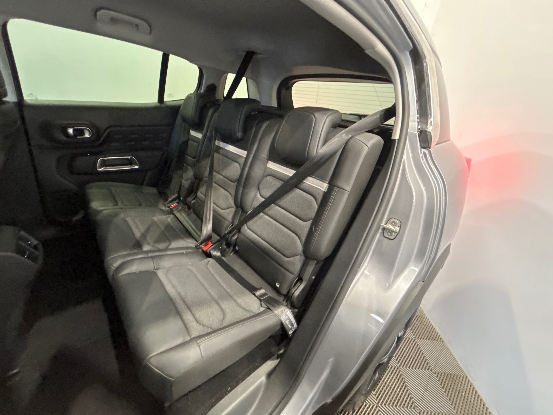 Photo 10 du véhicule CITROEN C5 AIRCROSS