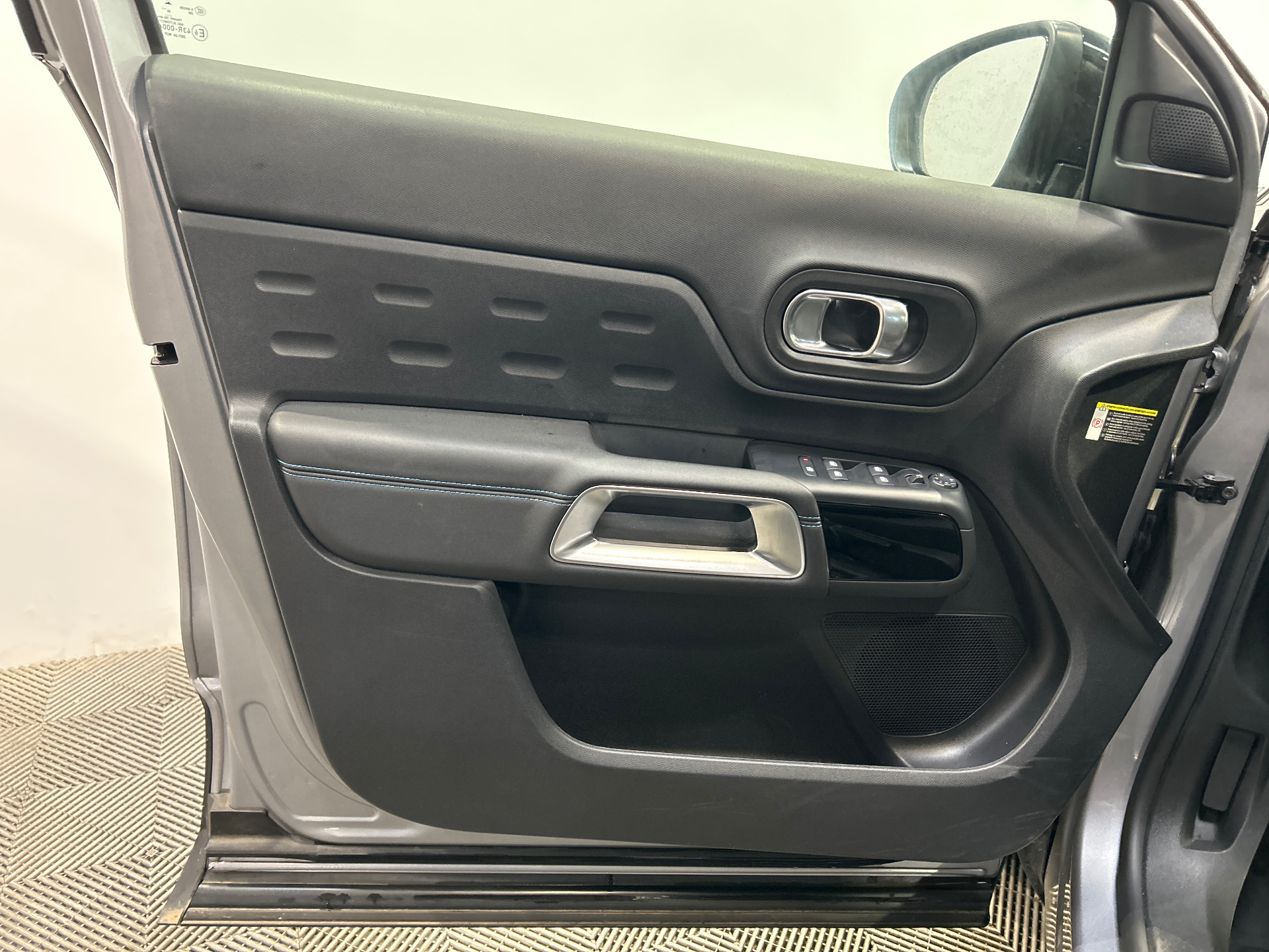 Photo 31 du véhicule CITROEN C5 AIRCROSS