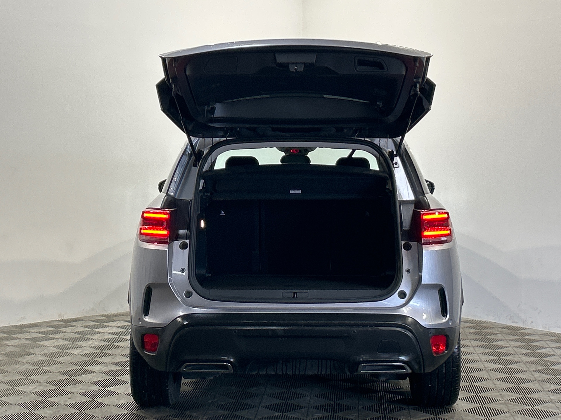 Photo 37 du véhicule CITROEN C5 AIRCROSS