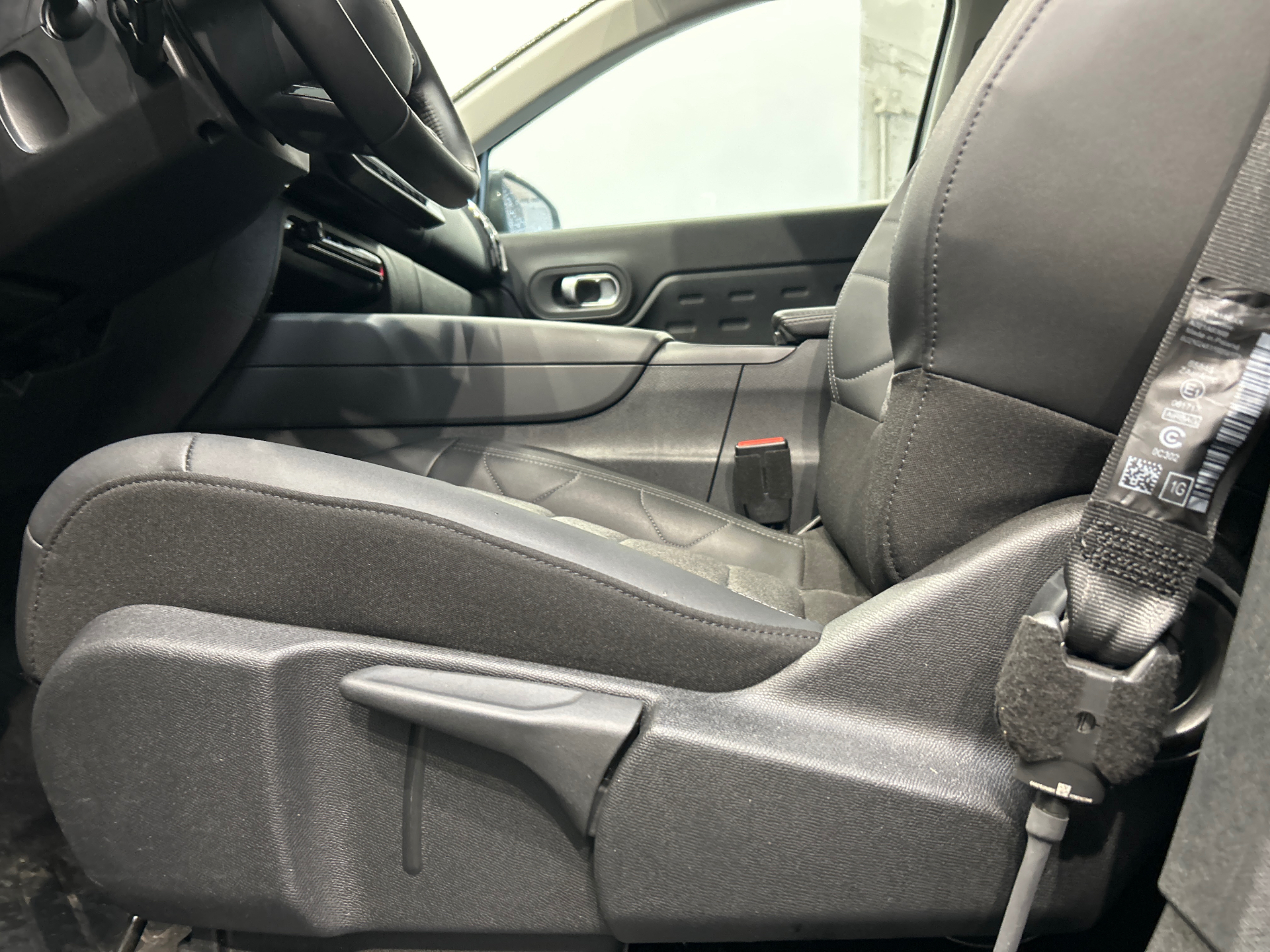 Photo 34 du véhicule CITROEN C5 AIRCROSS