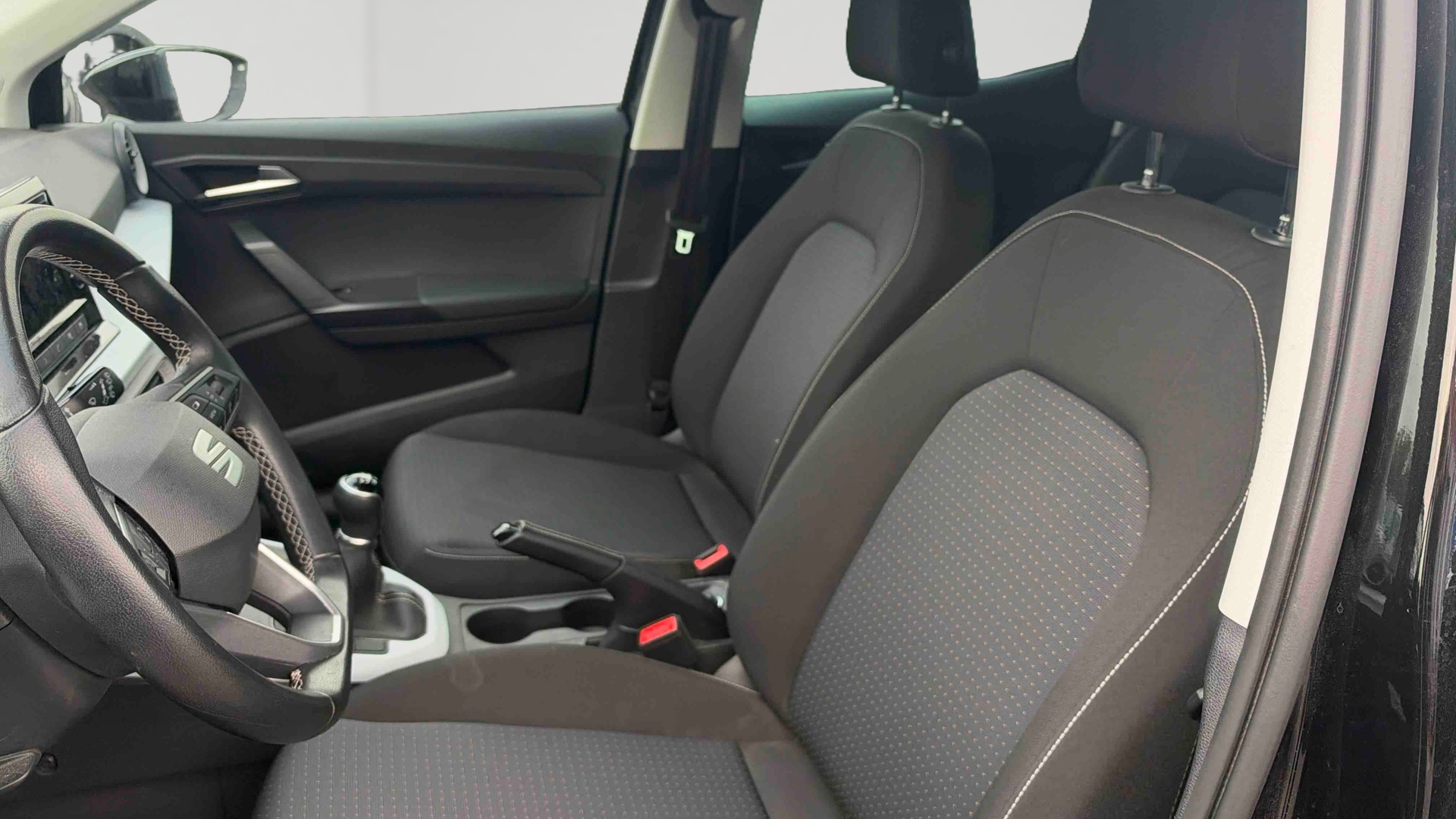 Photo 10 du véhicule SEAT ARONA
